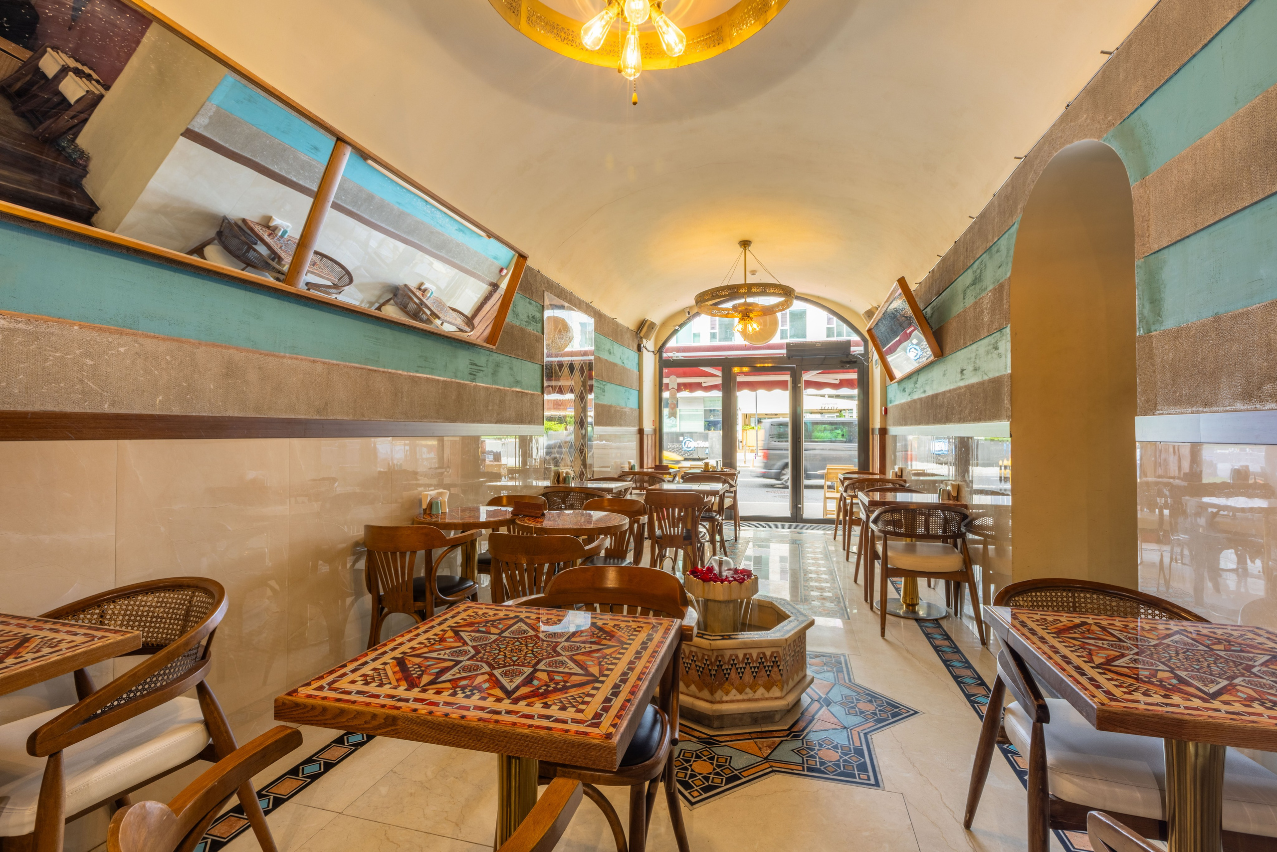 Фотосъёмка интерьера — Ресторана Ливанской Кухни «ADAM». Рекламный, предметный, репортажный, семейный фотограф и художник в Москве