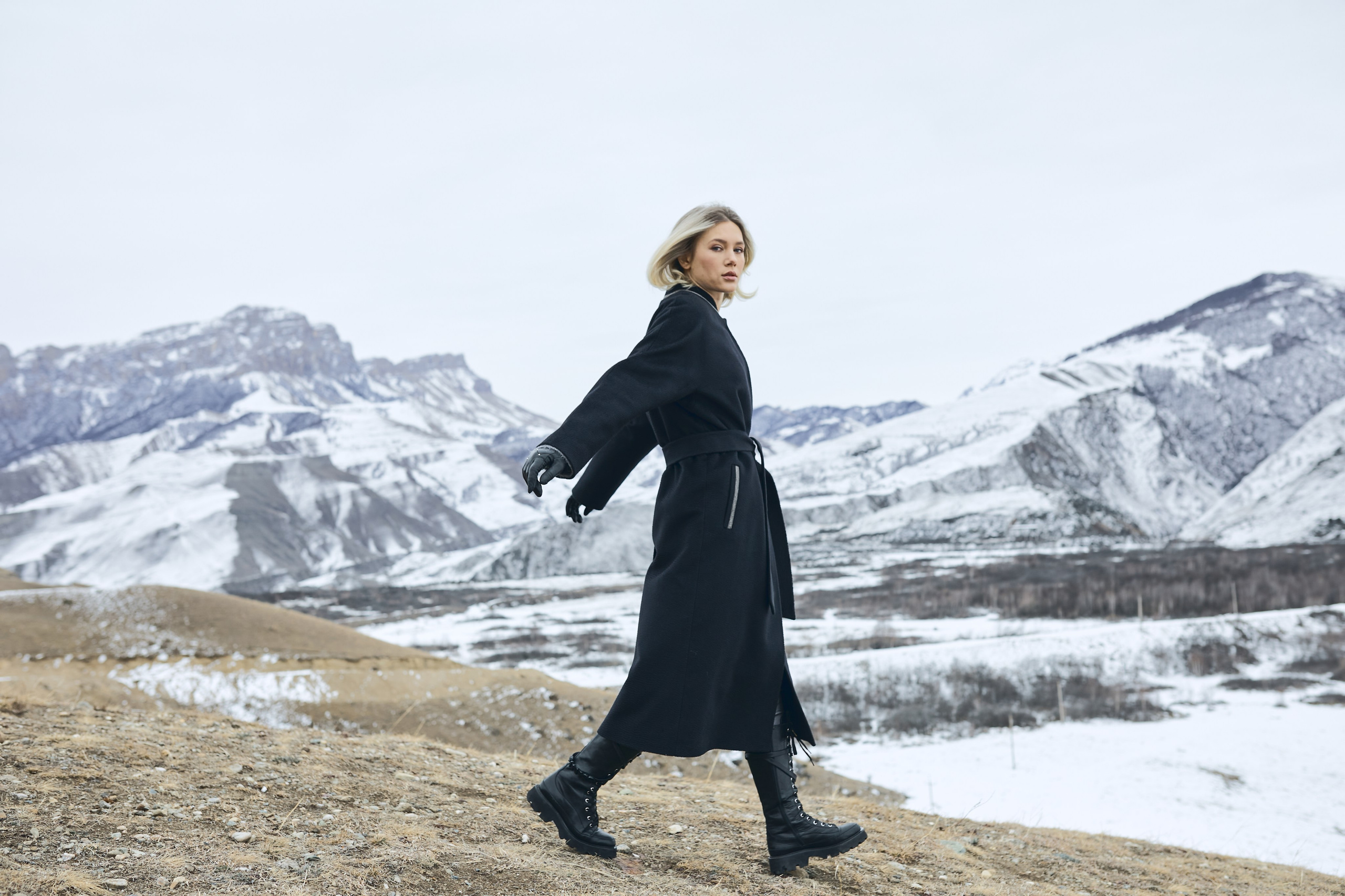 Выездная съемка для бренда одежды. Фотограф Продюсер в горах КБР / Москва  Нальчик Горы