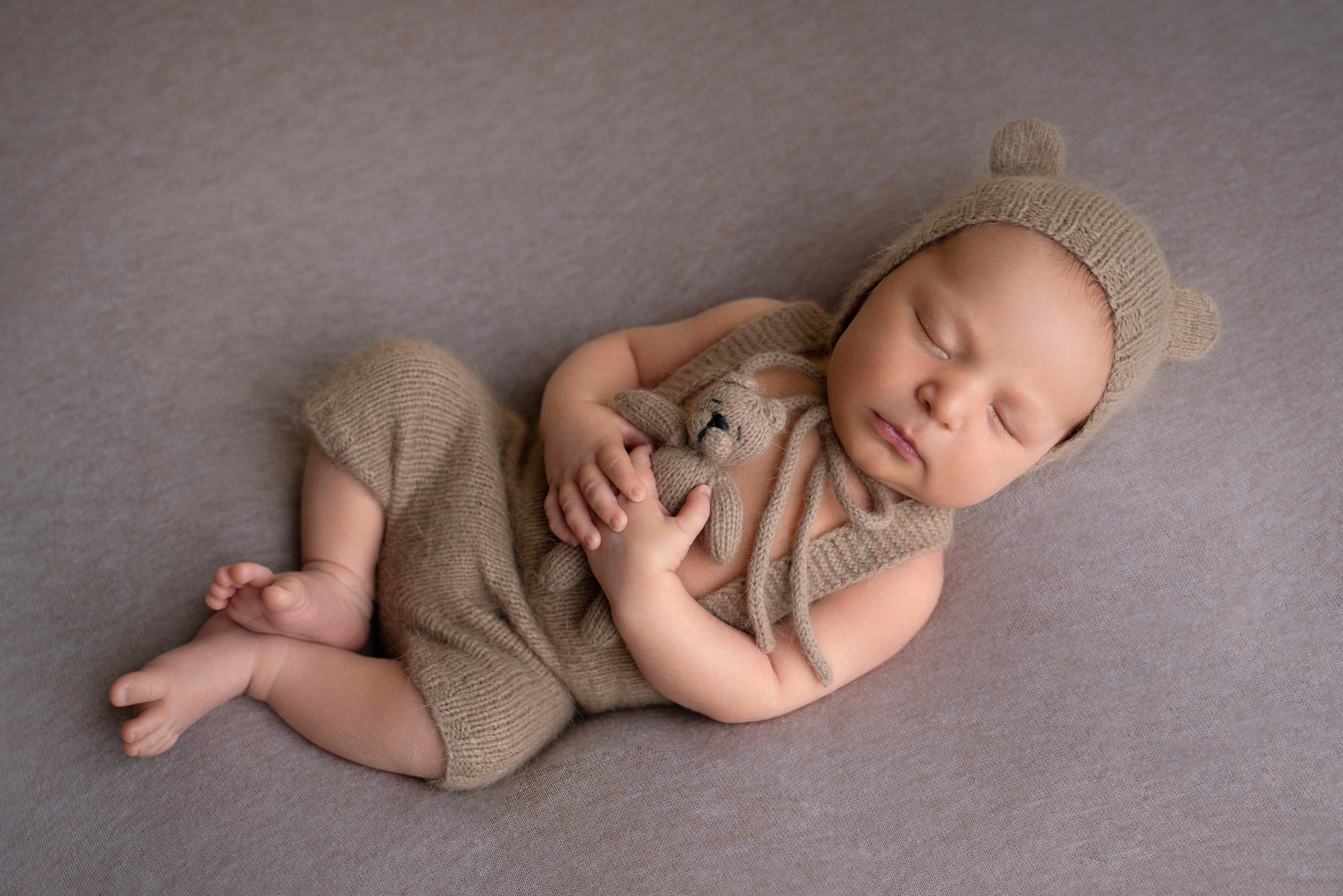 Ньюборн. Фотограф новорожденных Оренбург и свадебный фотограф Оренбург