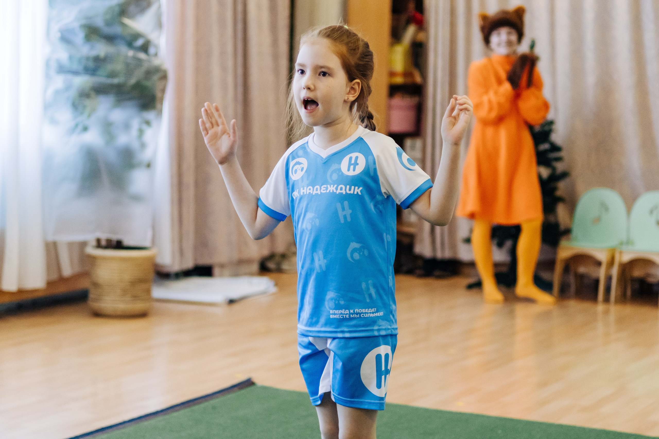 Фотосессия с кубком в детских садах г. Магнитогорска. Денис Прохоров Фотограф в г. Магнитогорск