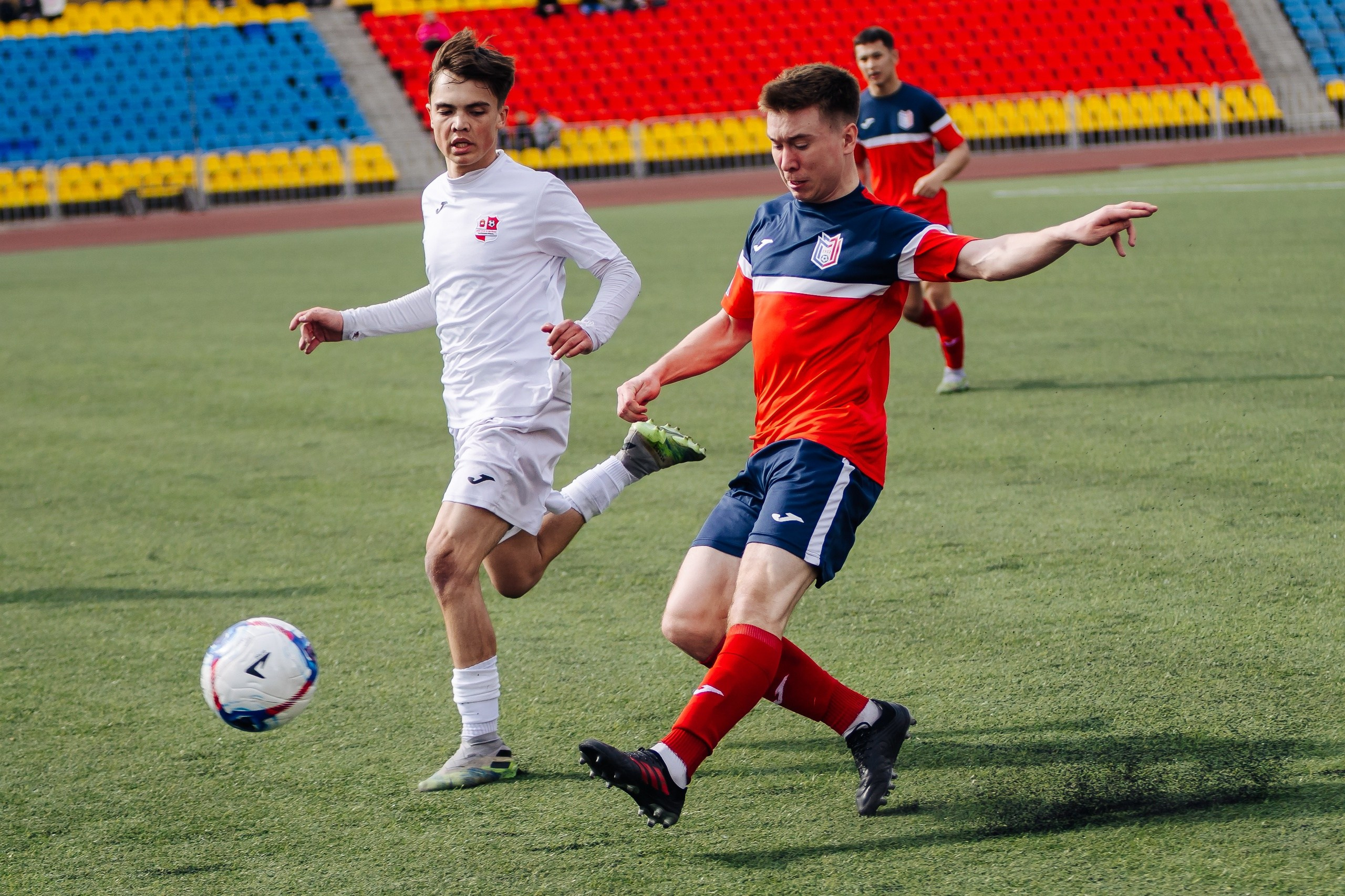 ФК «Металлург-Магнитогорск» vs ФК «ОСШ-Челябинск-М» // 05.04.25. Денис Прохоров Фотограф в г. Магнитогорск