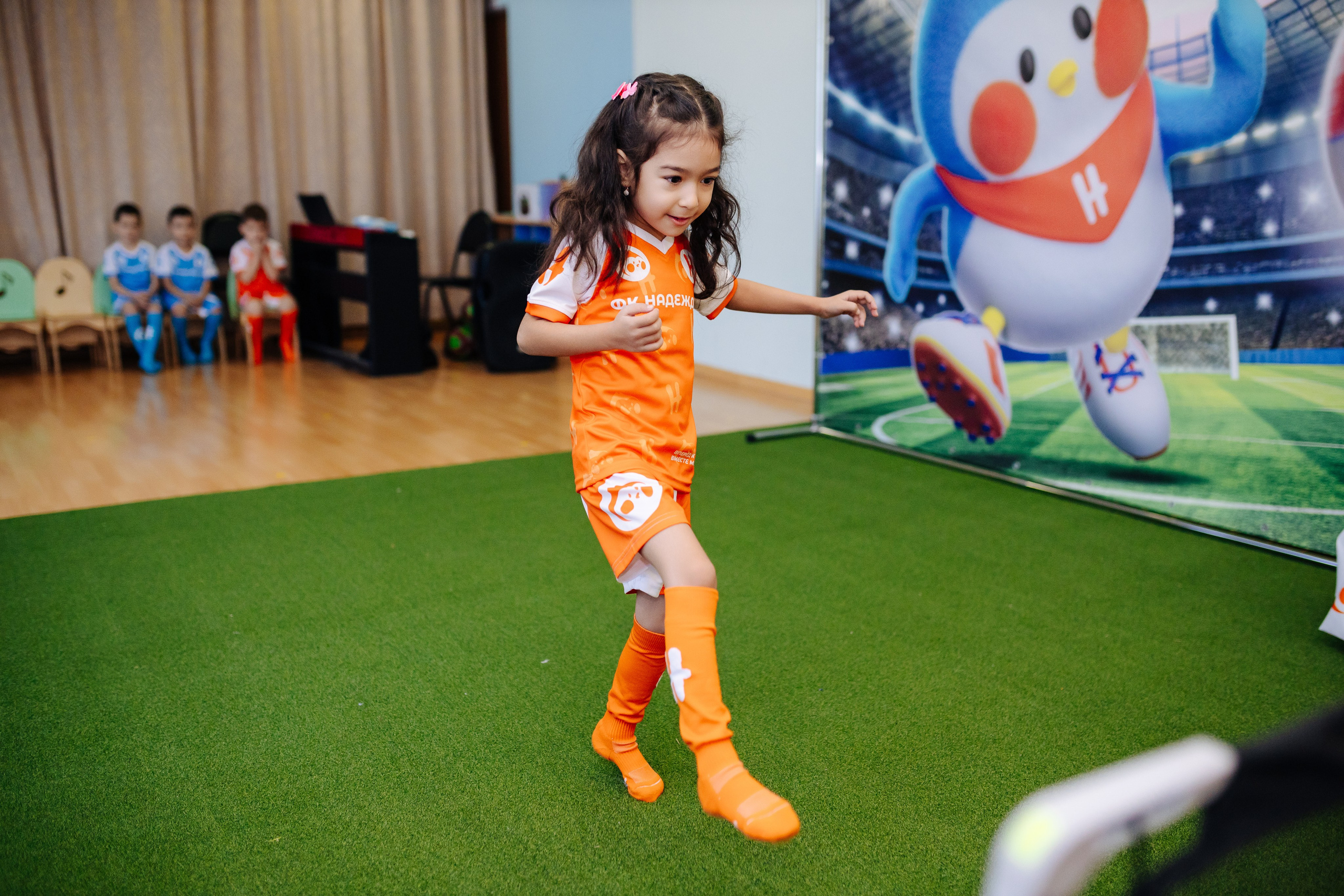 Фотосессия с кубком в детских садах г. Магнитогорска. Денис Прохоров Фотограф в г. Магнитогорск