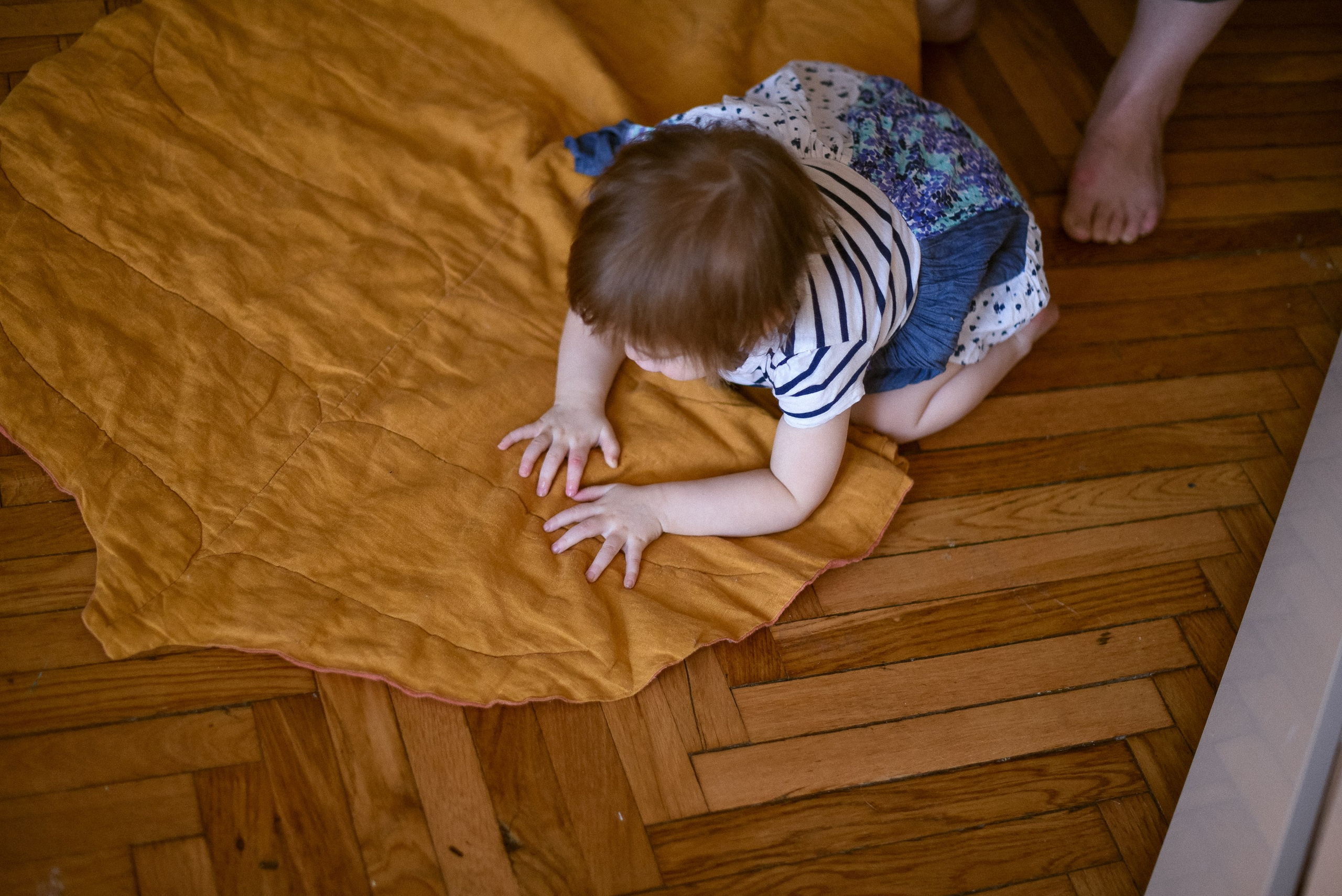 A Mom’s Day: The Everyday Hustle. Documentary family photography in Barcelona and beyond