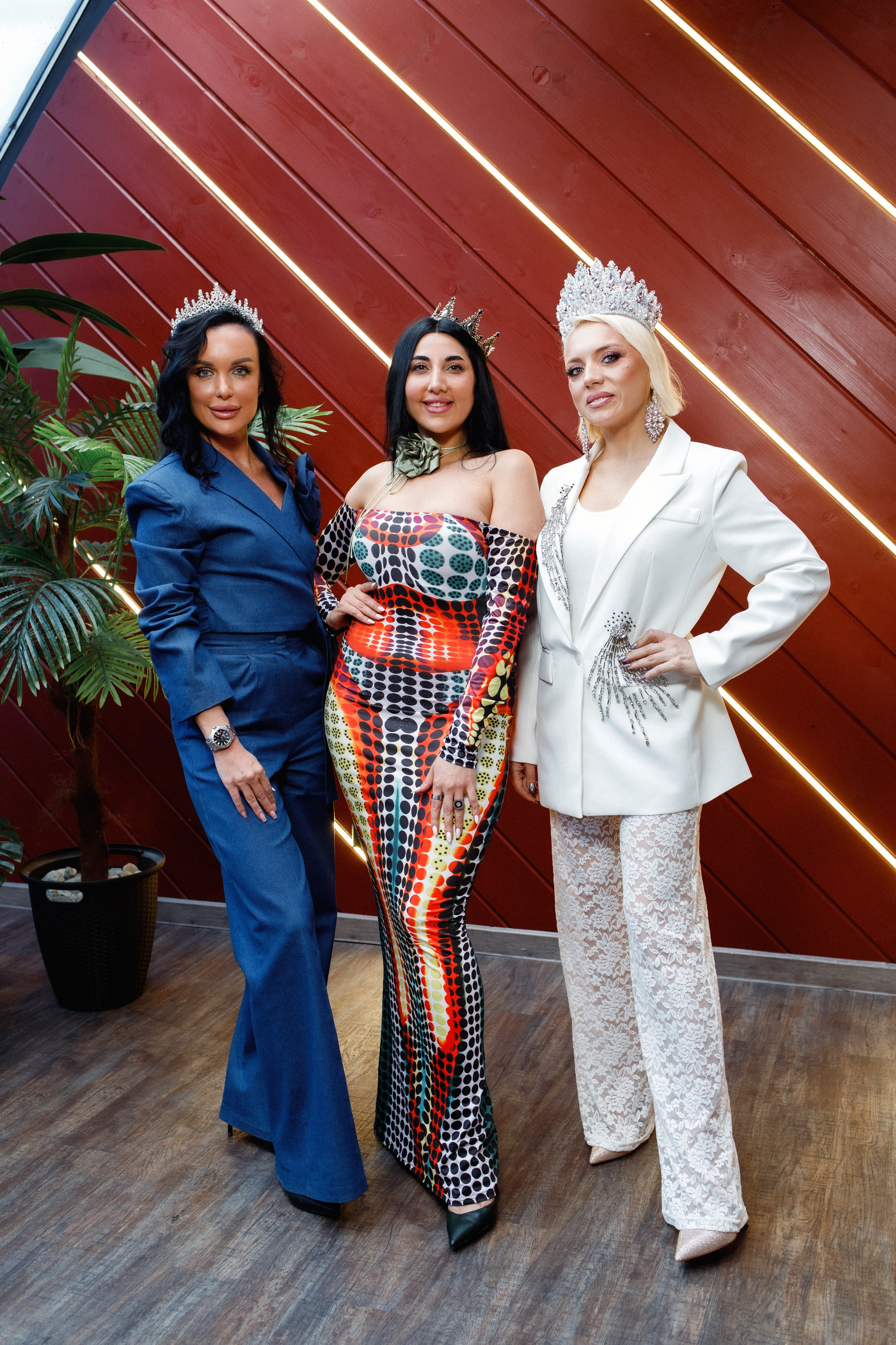 QUEEN KHV [12 ЛЕТ]. СВОИ. ФОТООТЧЕТЫ-СОБЫТИЯ-МЕСТА