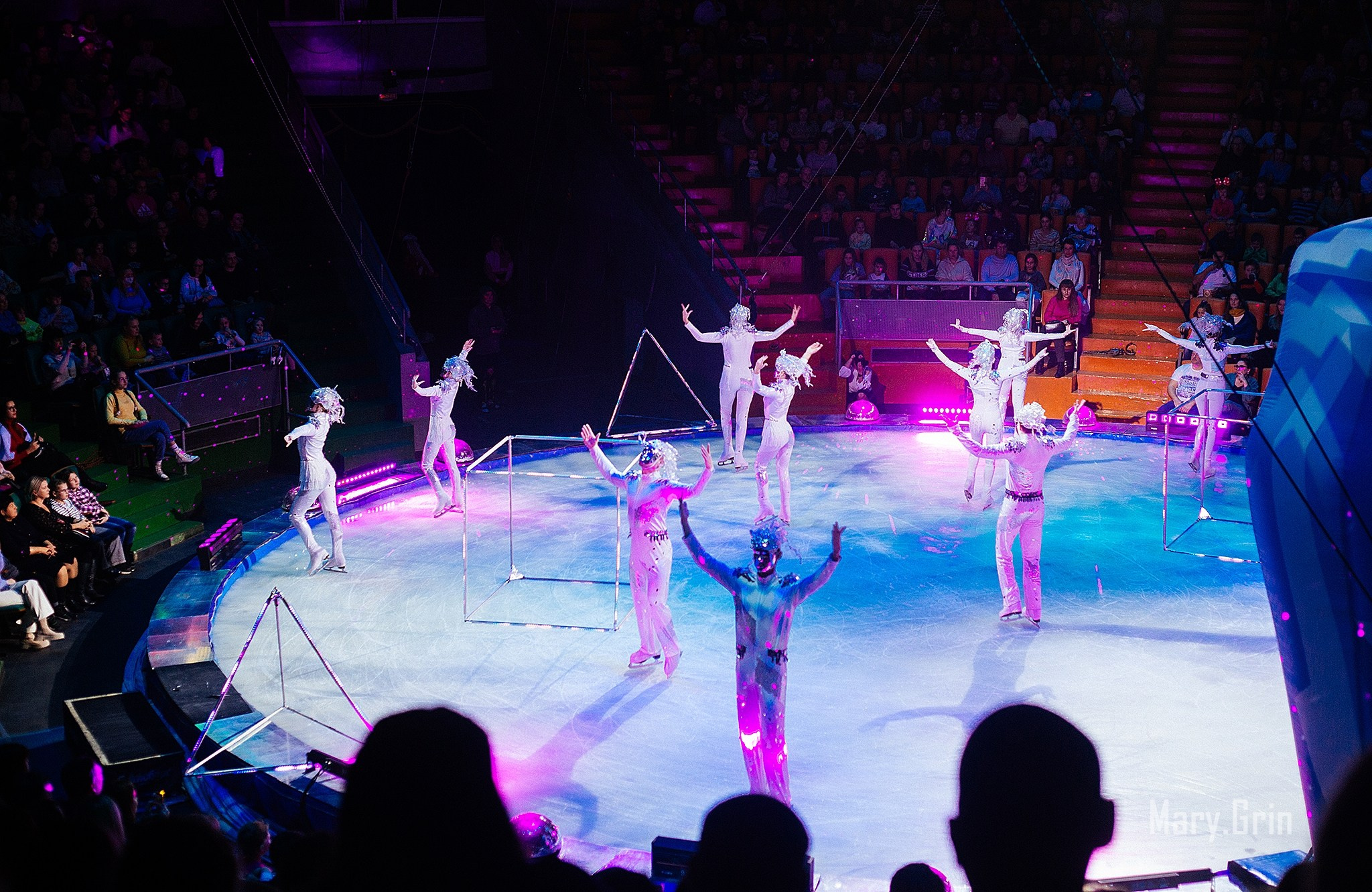 Цирк на льду. Айсберг с белыми медведями. Детский и семейный фотограф, фотограф мероприятий Нижний Новгород