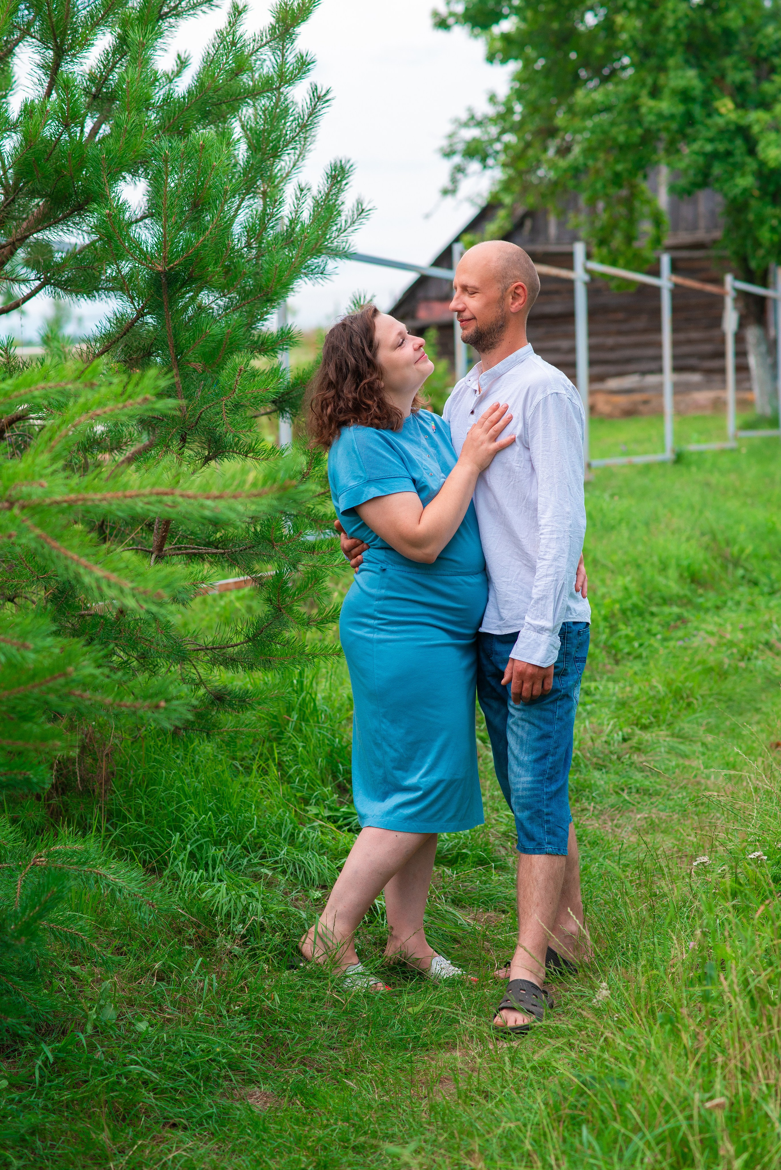 Деревенская история. Семейный фотограф на выписку из роддома и крещение Минск Настя Гришук