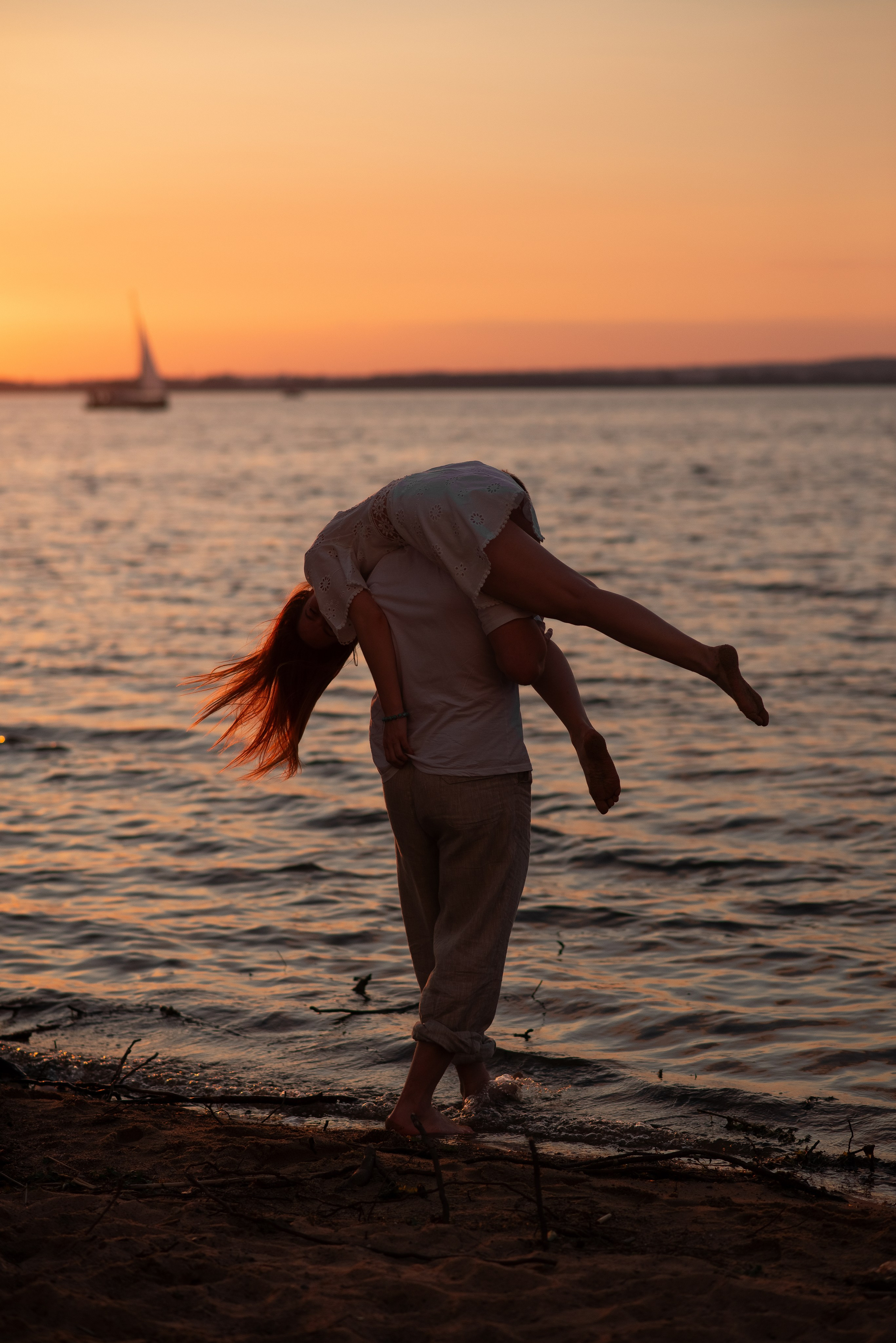 Оксана+Саша на Минском с крыльями. Семейный фотограф на выписку из роддома и крещение Минск Настя Гришук