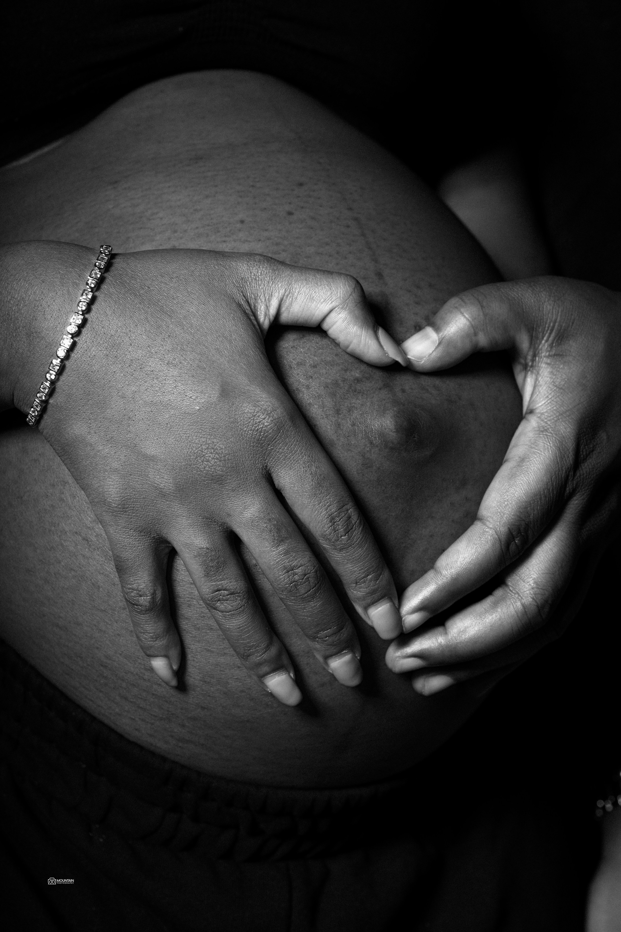 Maternity Photoshoot. Я занимаюсь событийной, свадебной, товарной, студийной… фотографией