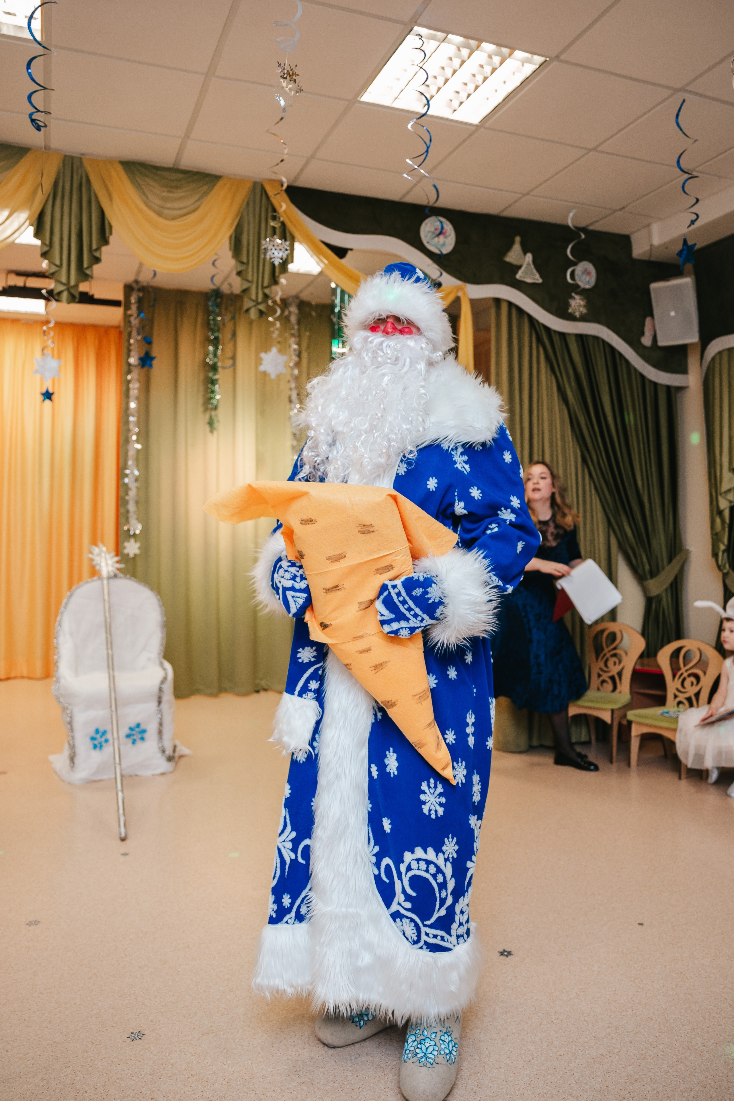 Новогодний утренник в младшей группе. Семейный lifestyle фотограф в Санкт-Петербурге Людмила Пахомова