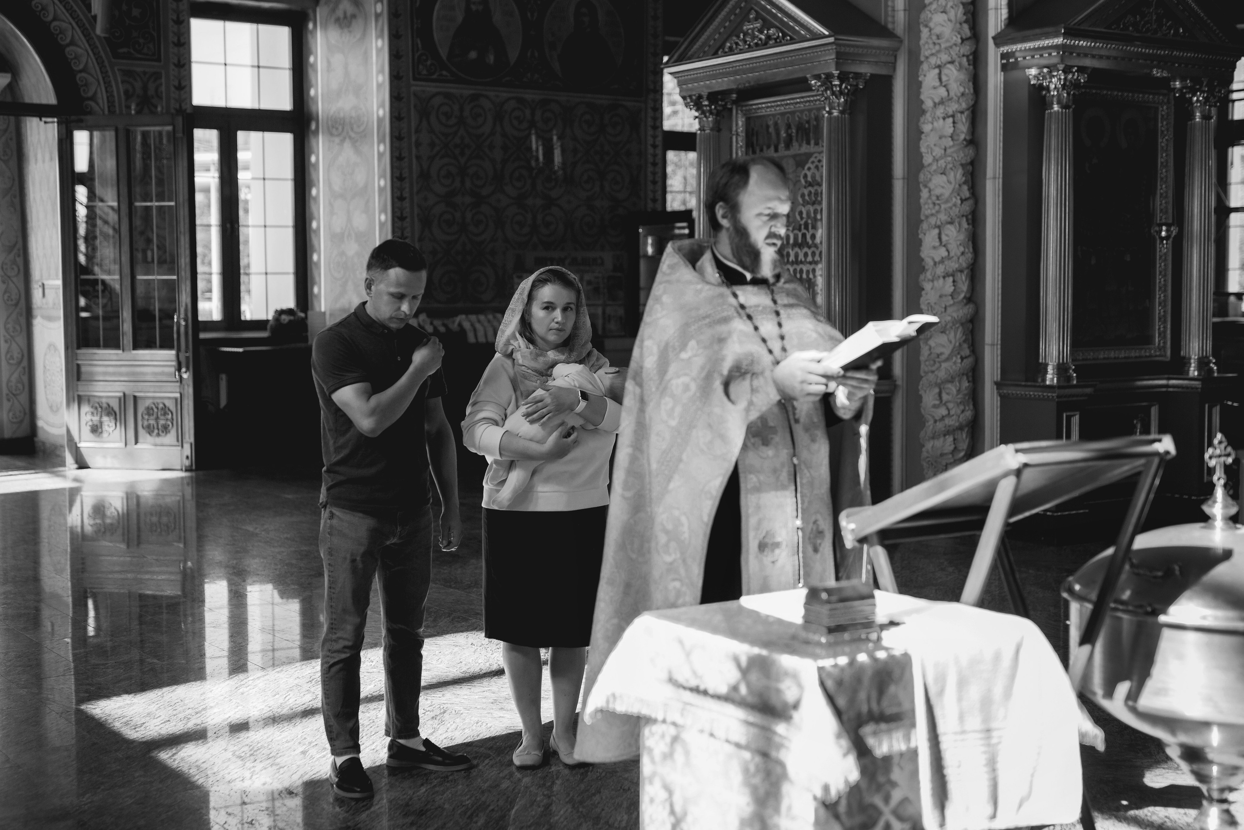 Крещение в храме Св. князя Георгия Всеволодовича. Фотограф беременности и семейный фотограф в Нижнем Новгороде Мила Шелест