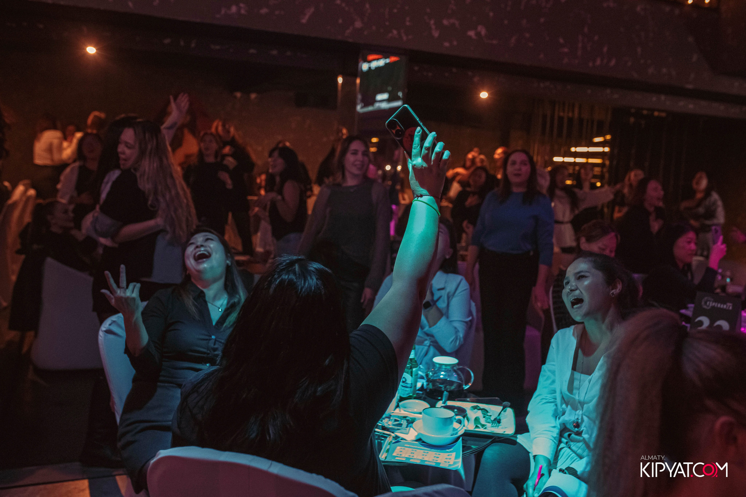 МУЗЫКАЛЬНОЕ ЛОТО В HIT RETRO. КИПЯТКОМ АЛМАТЫ! Фотосъемка мероприятий в Алматы