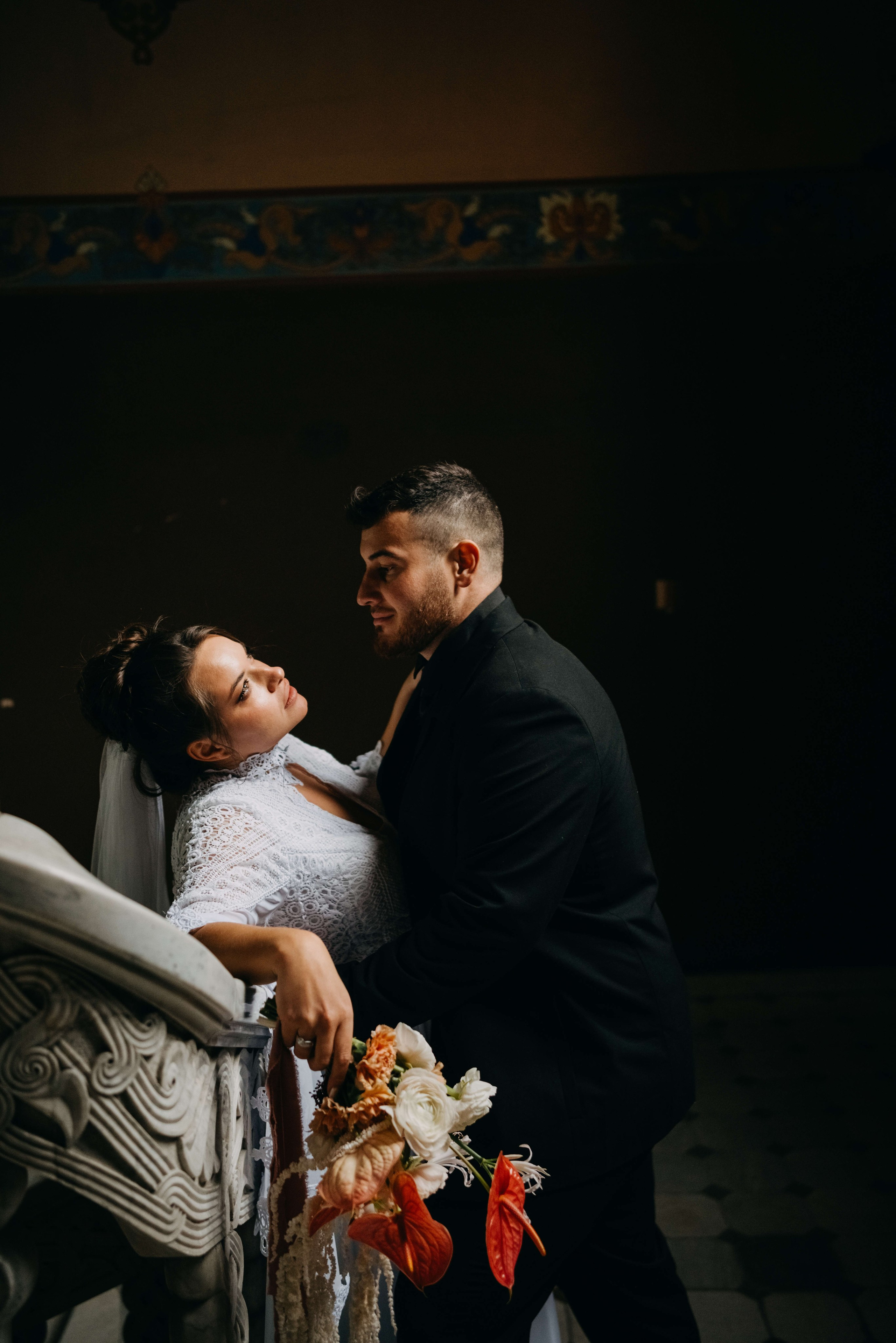 Анна & Виктор | сборы, роспись и прогулка. Портретный и свадебный фотограф в Тбилиси • xeniqo