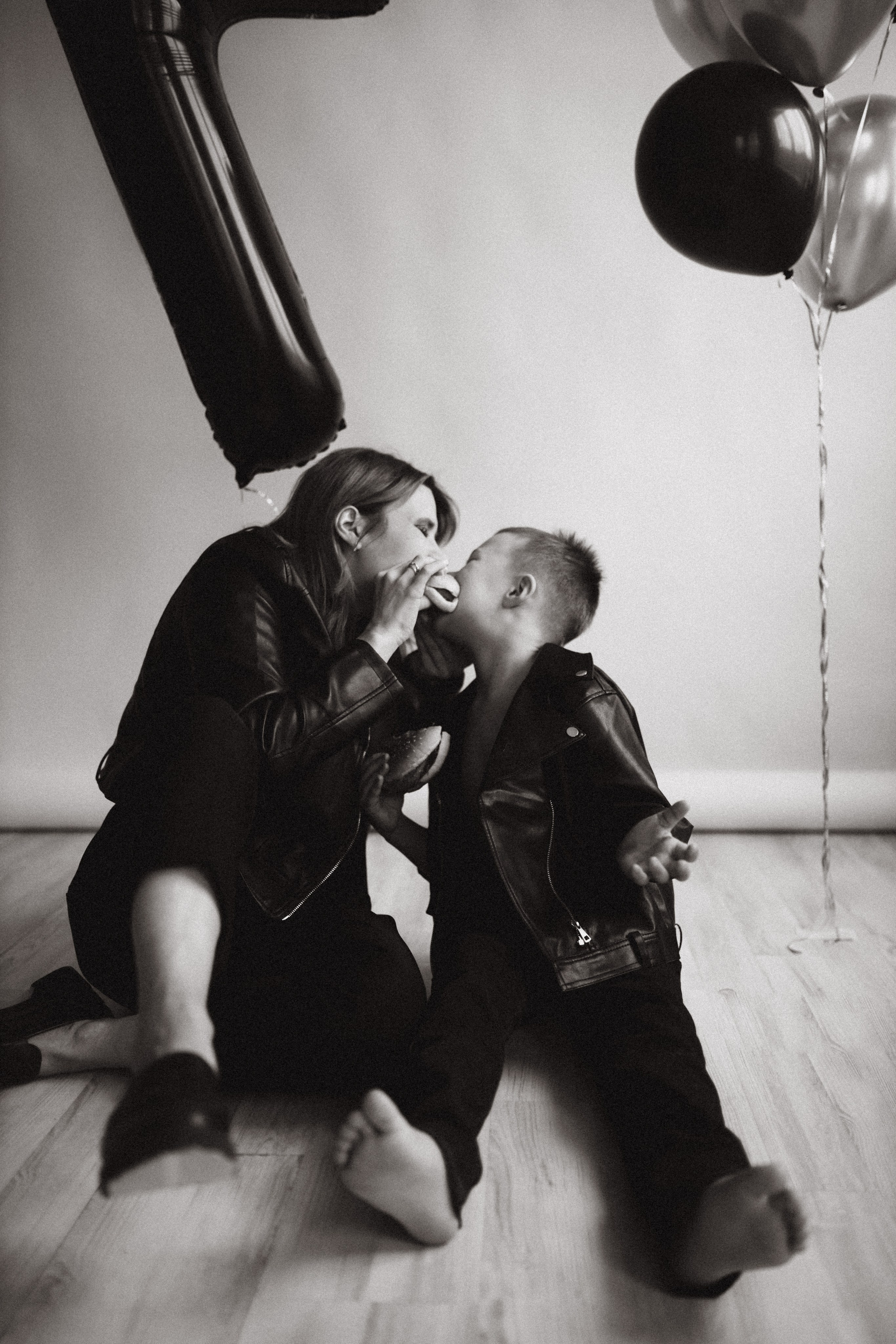 Арсений с мамой. Услуги