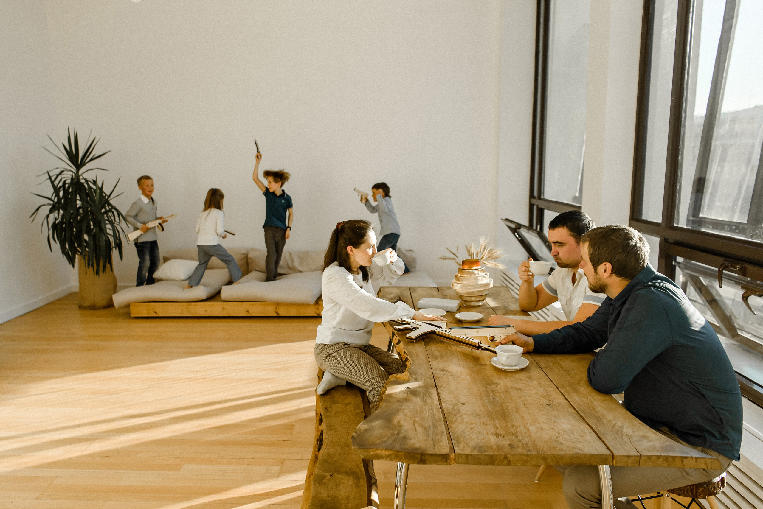 Магазин деревянных игрушек. Свадебный фотограф в Санкт-Петербурге София Шубик