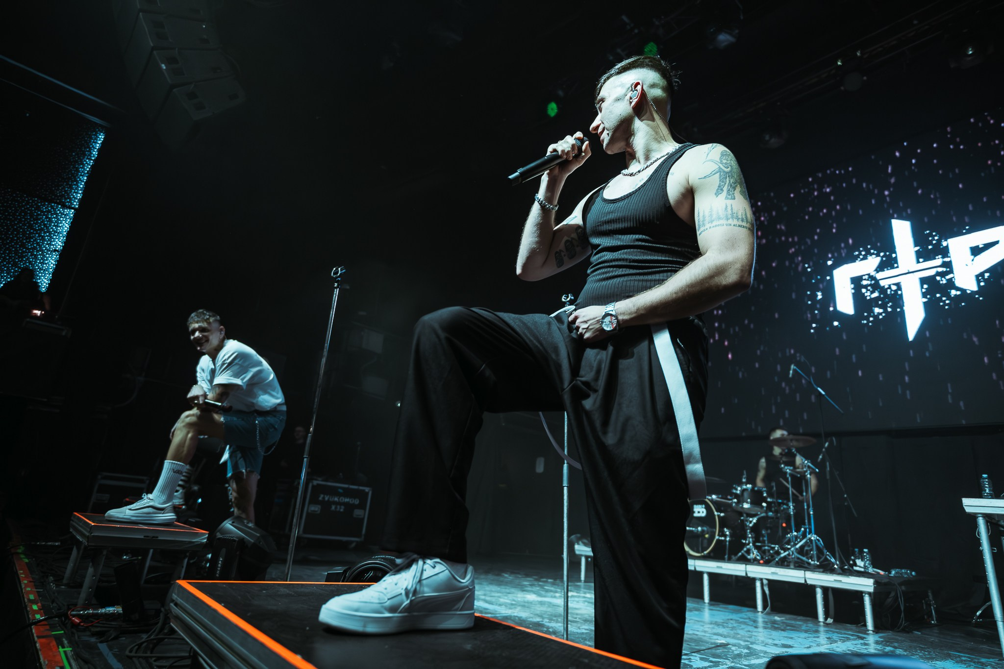 Гарри Топор, Тони Раут, Base(ex.Гигант Холл). Репортажный фотограф, Санкт-Петербург