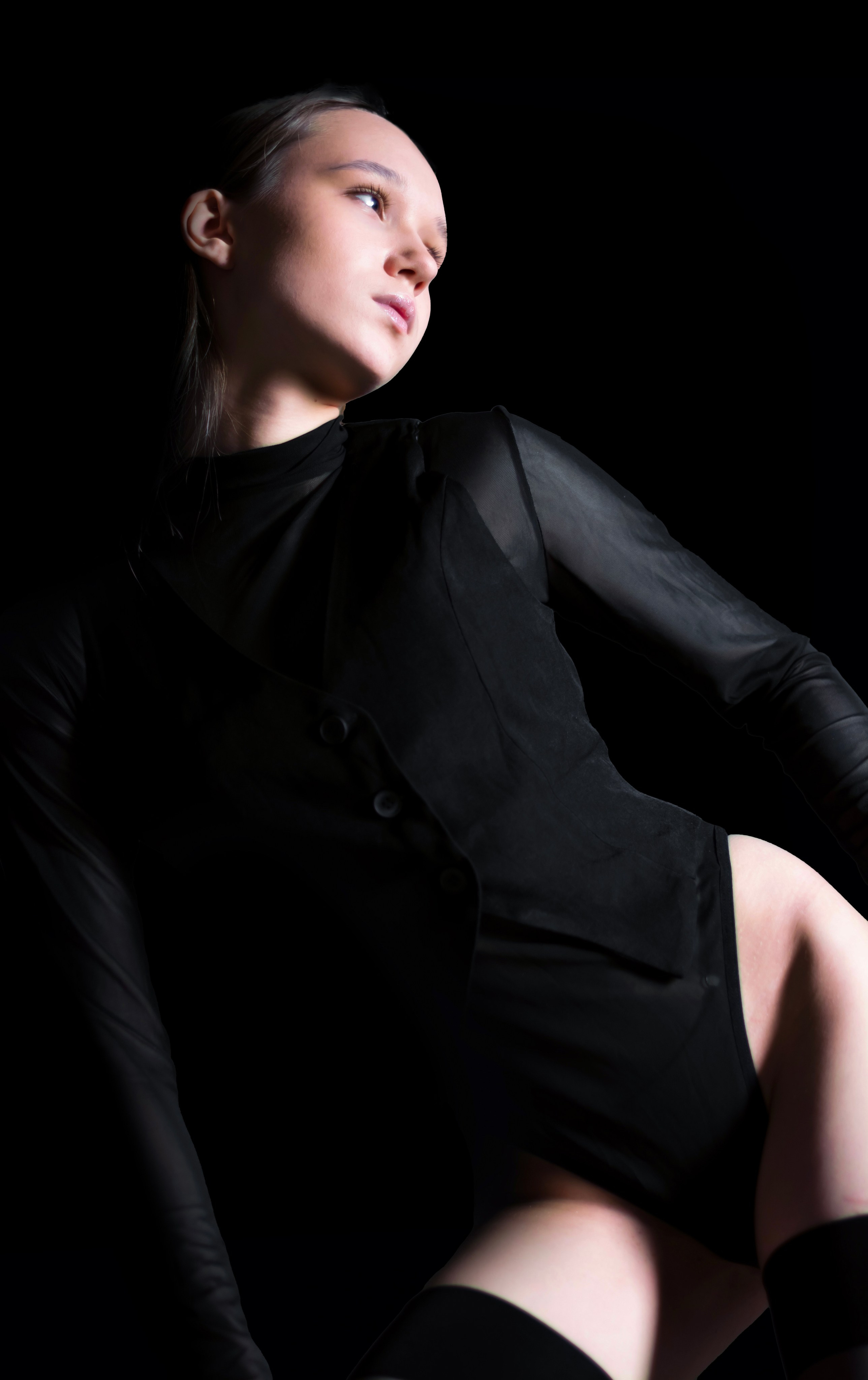 Olya. Модельный фотограф в Москве. Создаю образы в духе глянцевых журналов: откровенные, дерзкие