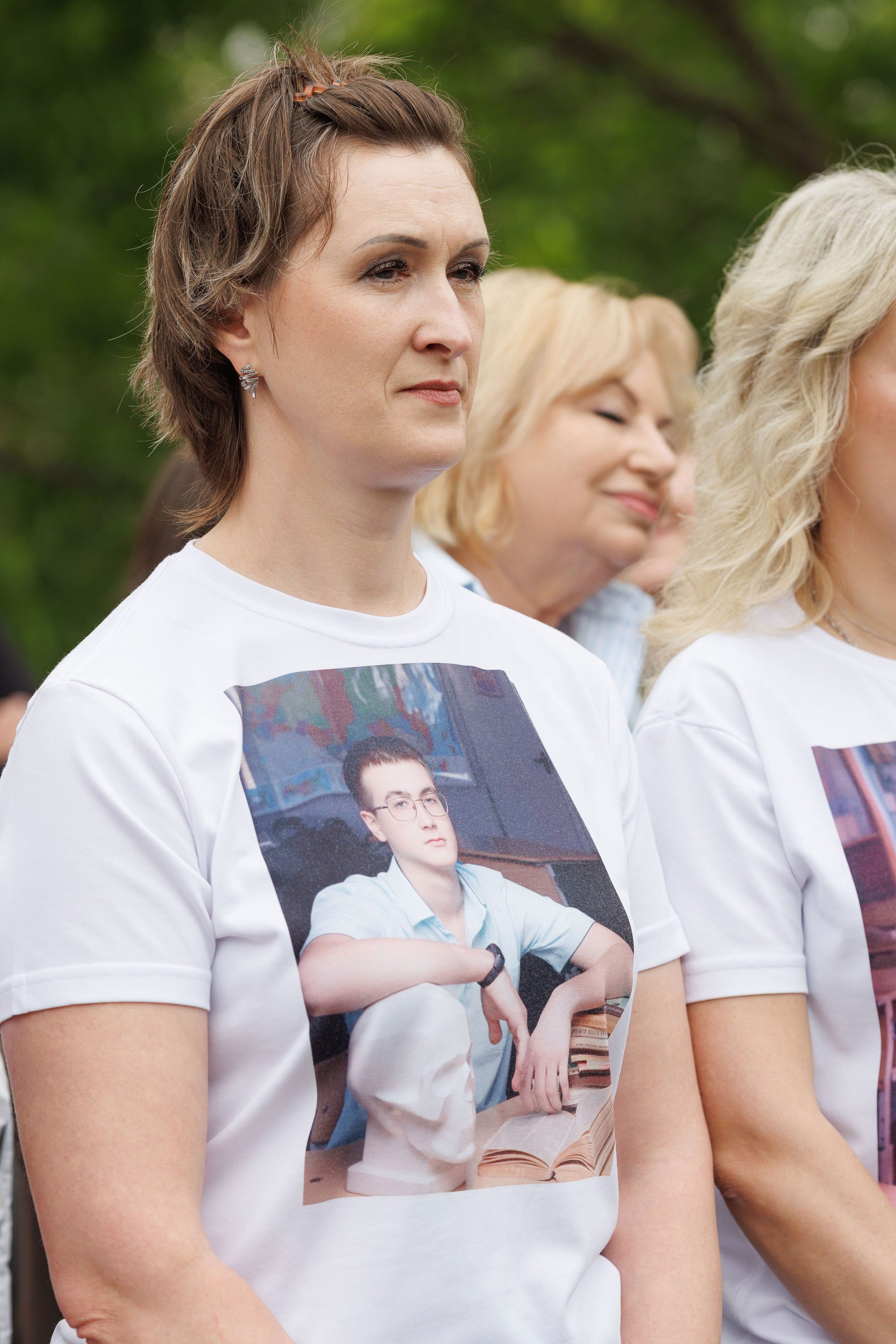 Последний звонок Гимназия Артем. Photoalbum-vl.ru