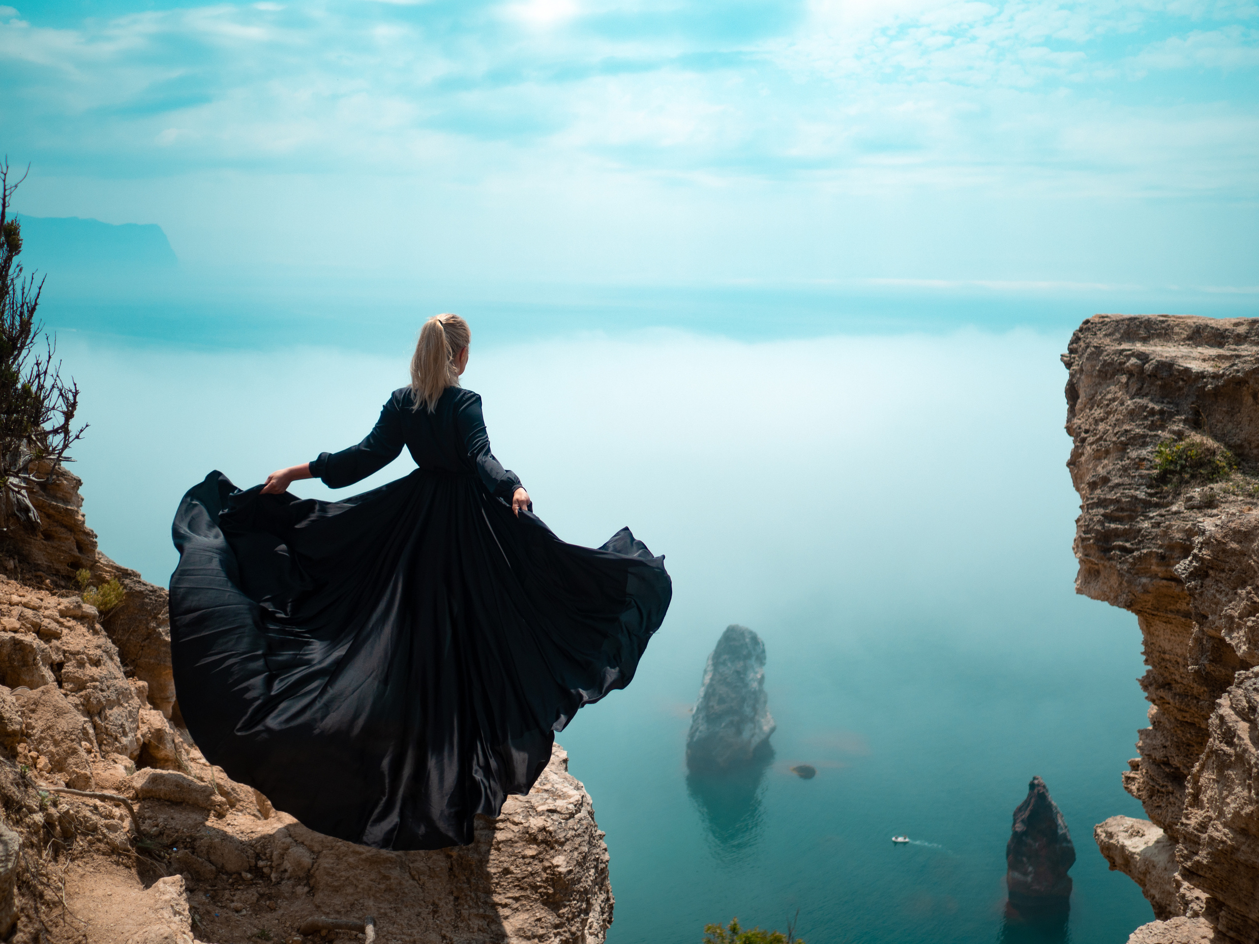 Черное платье для фотосессий. Фотограф в Крыму Лебедева Александра