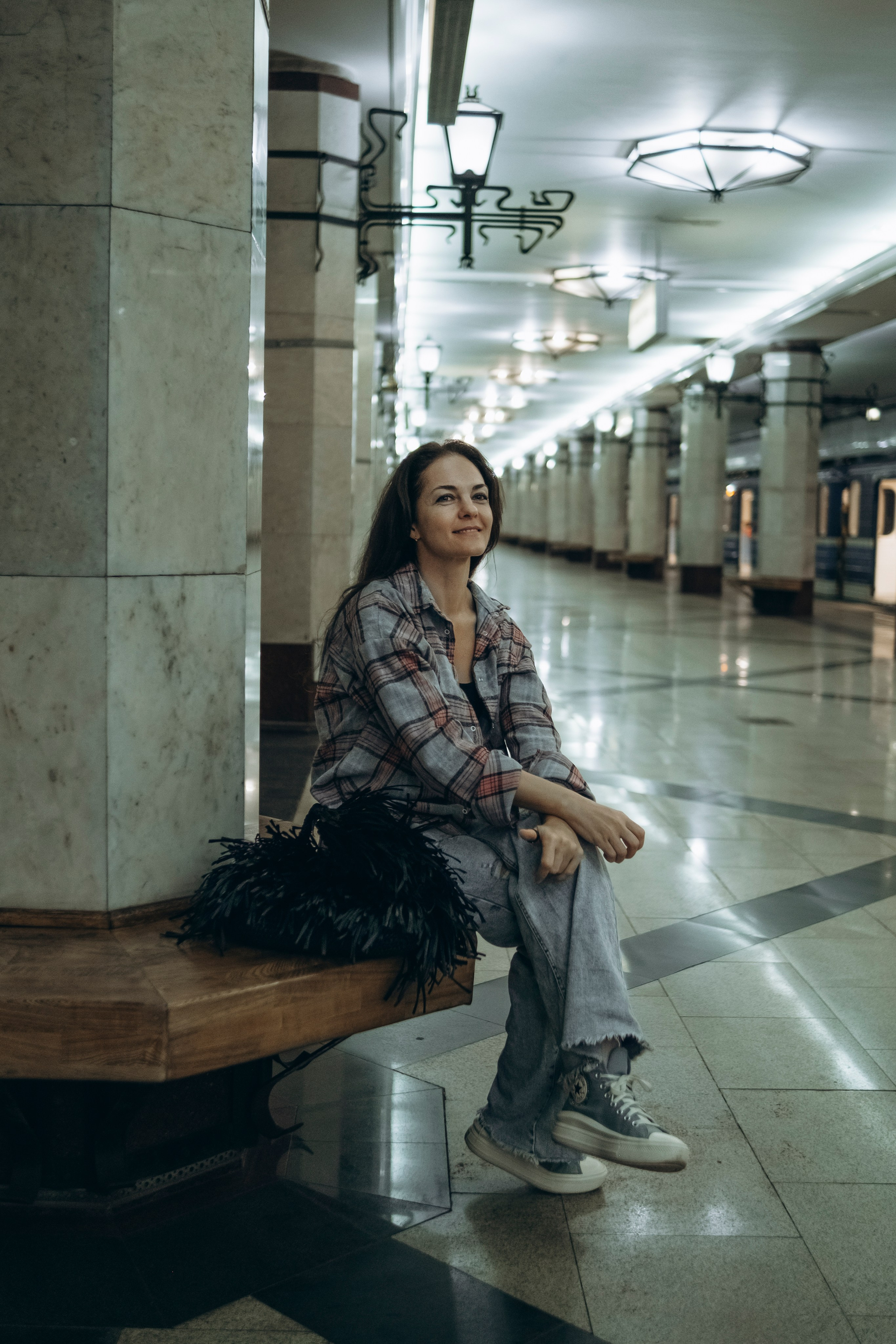 Лена. Метро. СЕМЕЙНЫЙ ФОТОГРАФ ЕЛЕНА МЕДВЕДЕВА САМАРА