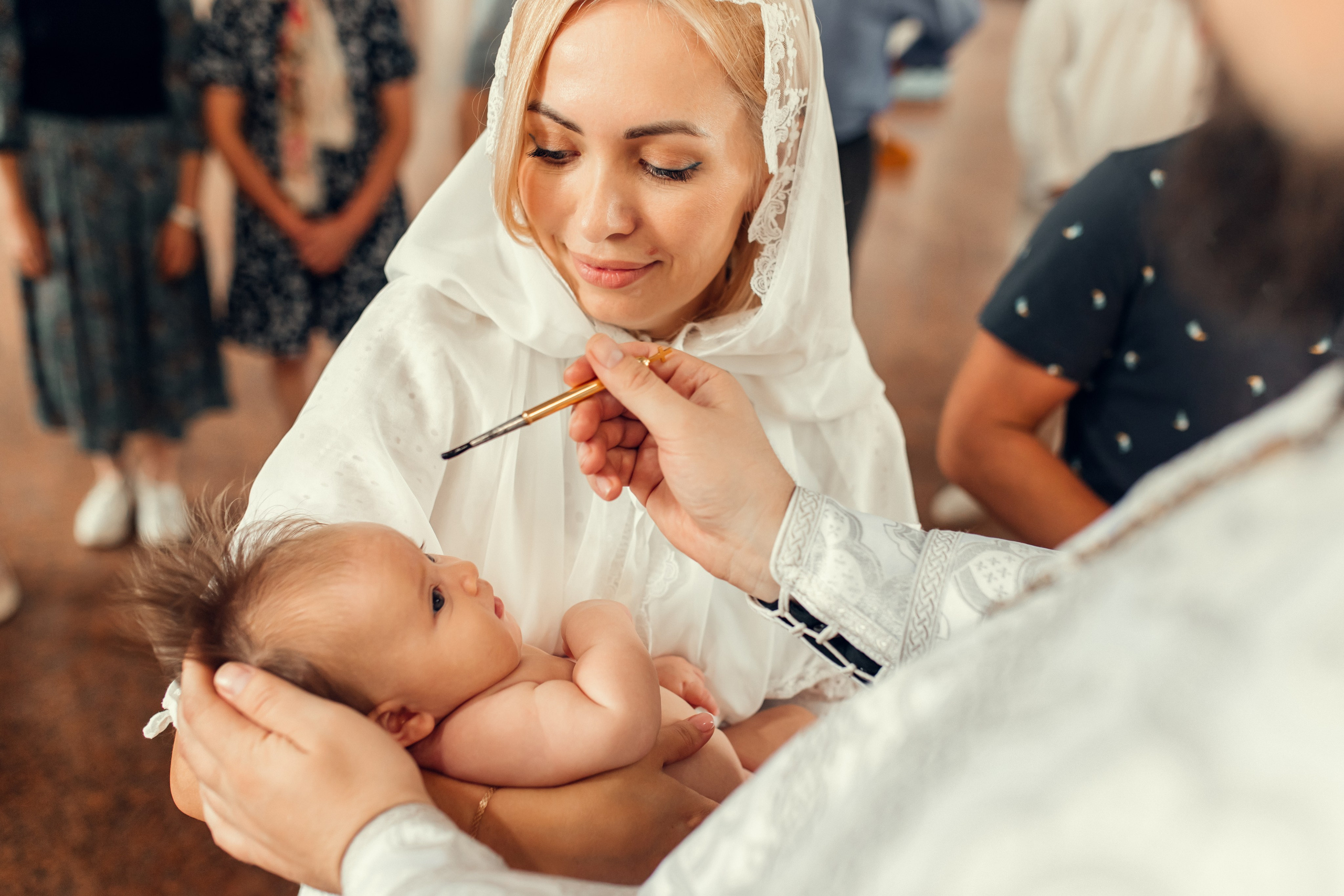 Таинство крещения Евы в храме Успения Пресвятой Богородицы в г. Богородск. Екатерина Крапивина фотограф церковных Таинств в Нижний Новгороде