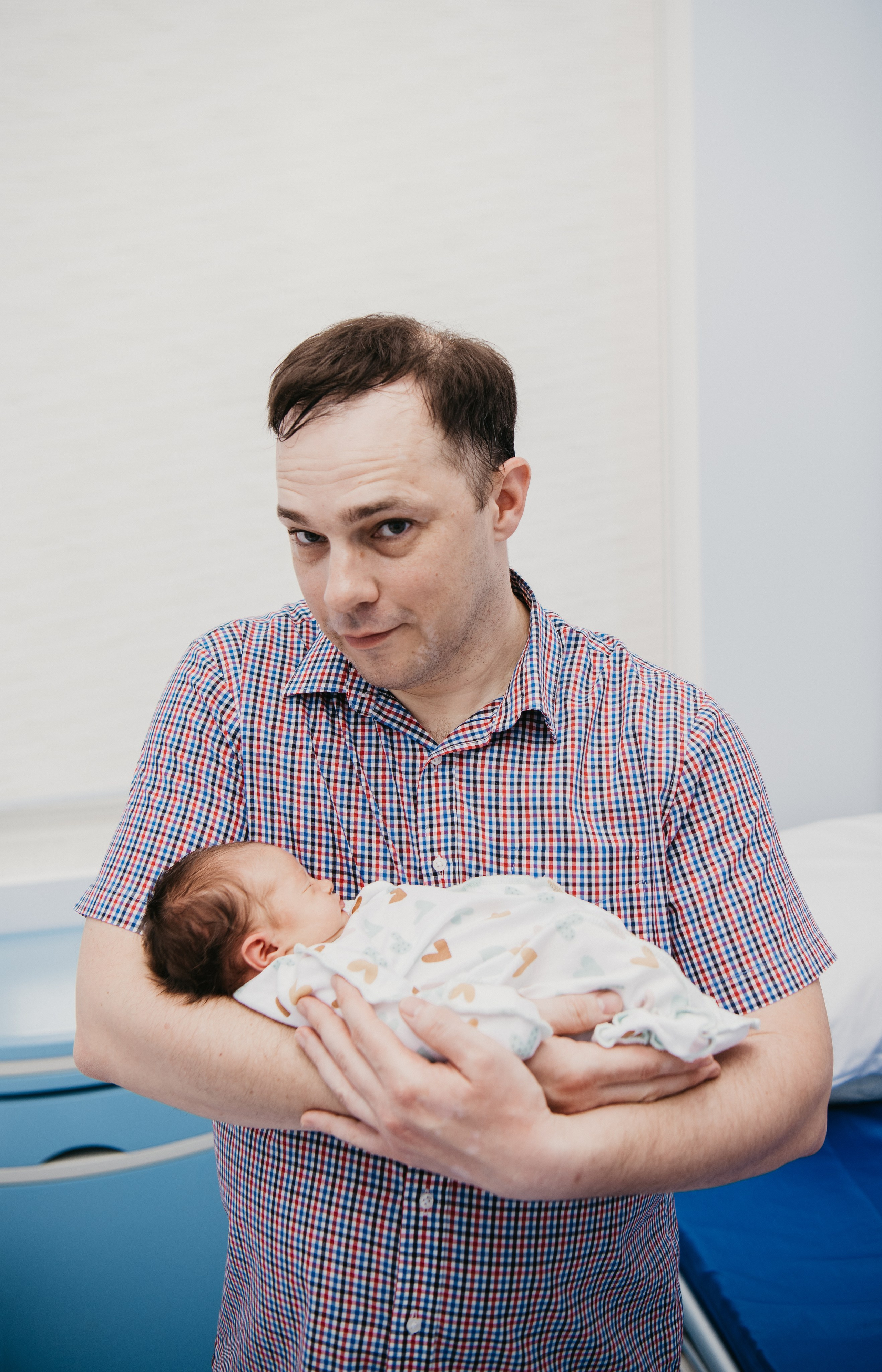 Выписка Виктории. Снегиревка. Фотограф на выписку из роддома в Москве и МО