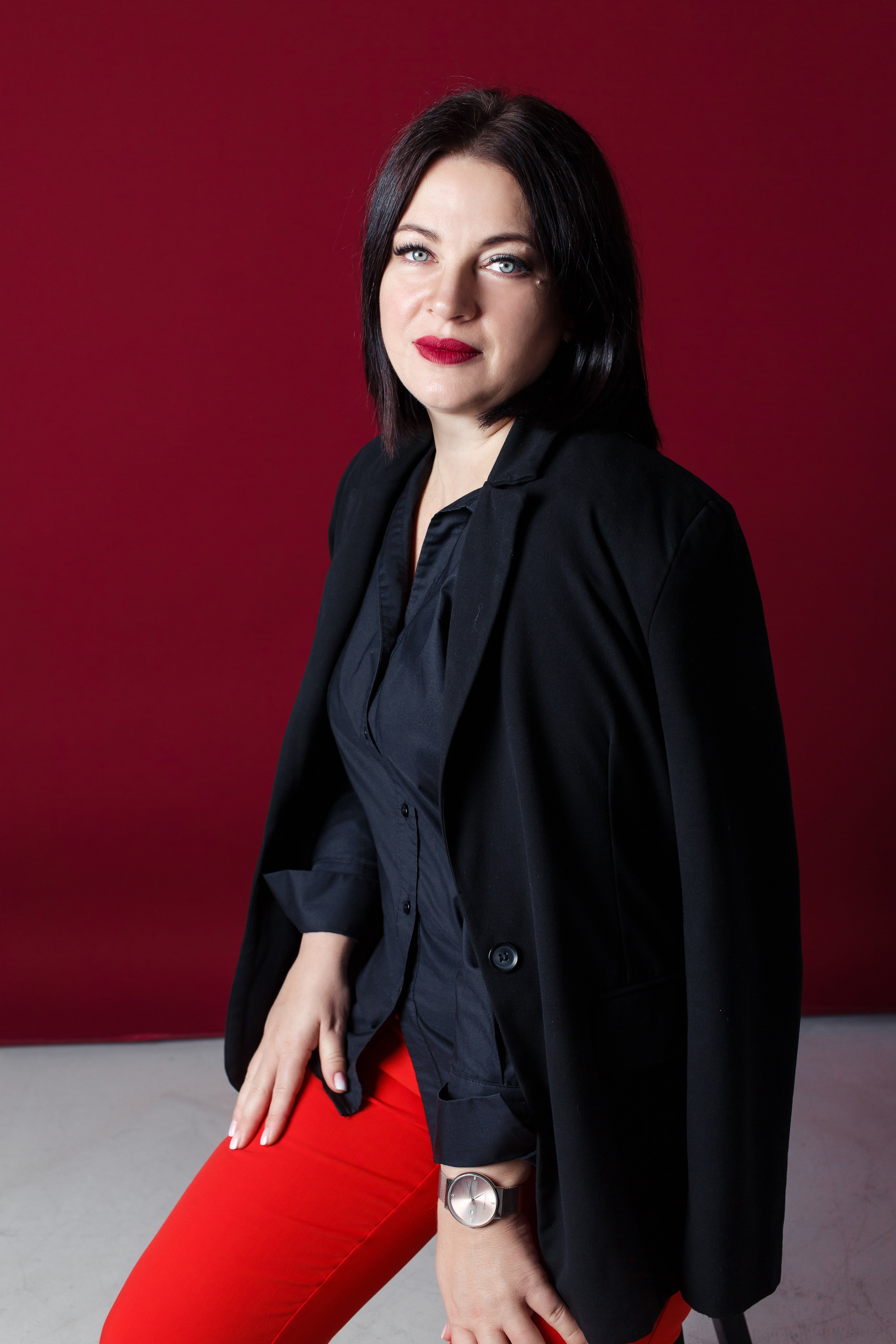 Елена деловая фотосессия. Женский фотограф в Оренбурге Ирина Заводчикова