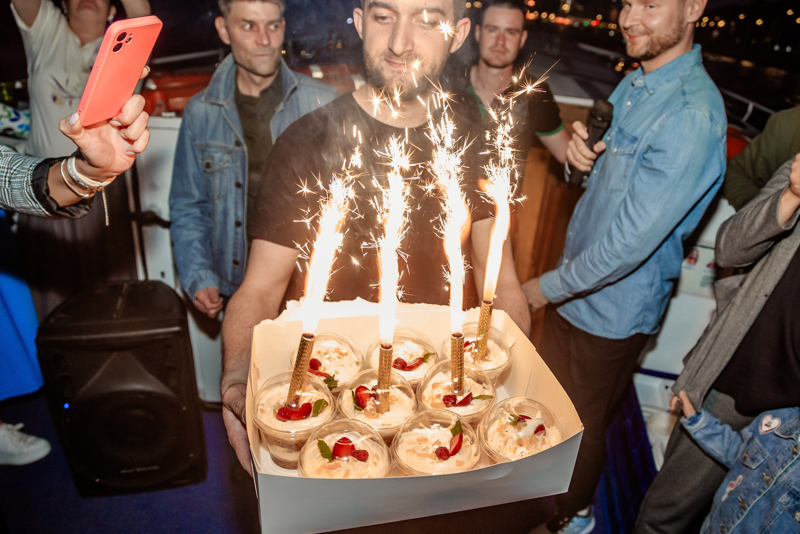 Выпускной на теплоходе. Фотограф в Санкт-Петербурге Чумаков Семен