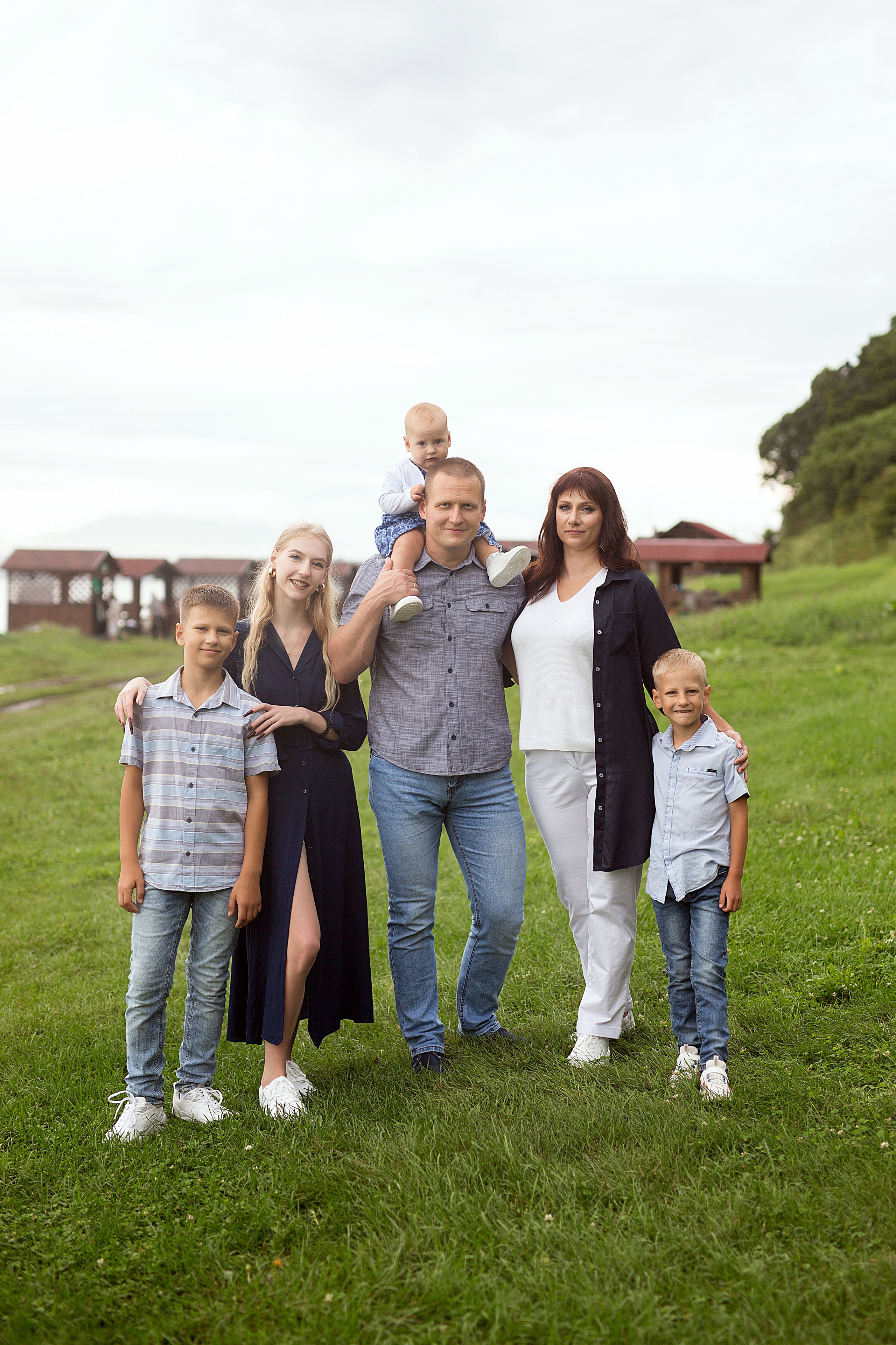 Семейная прогулка у моря. Людмила Далидович топовый семейный фотограф Находка/Владивосток