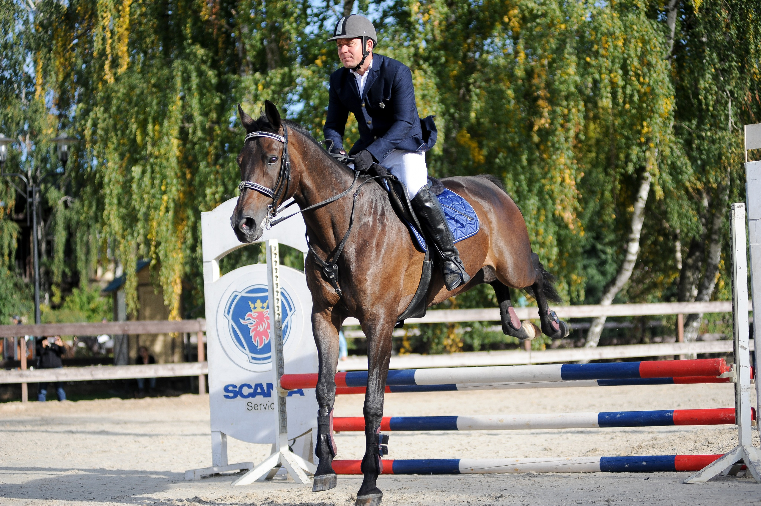 Конкур в конном клубе, репортаж Москва. Фотограф, визажист. Москва