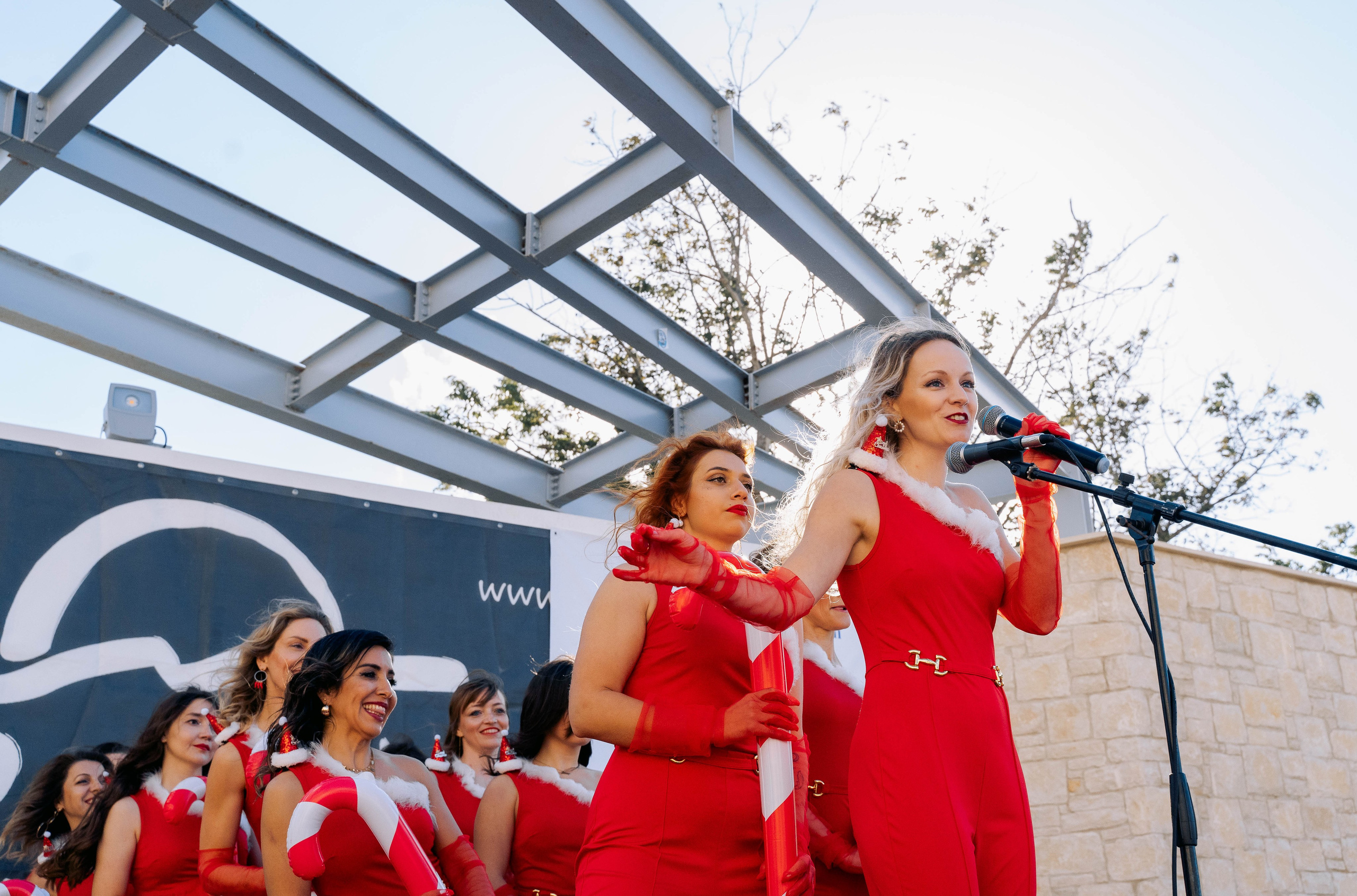 Новогодняя ярмарка от БФ «Радуга на Кипре». Свадебный и семейный фотограф Ирина Чернова