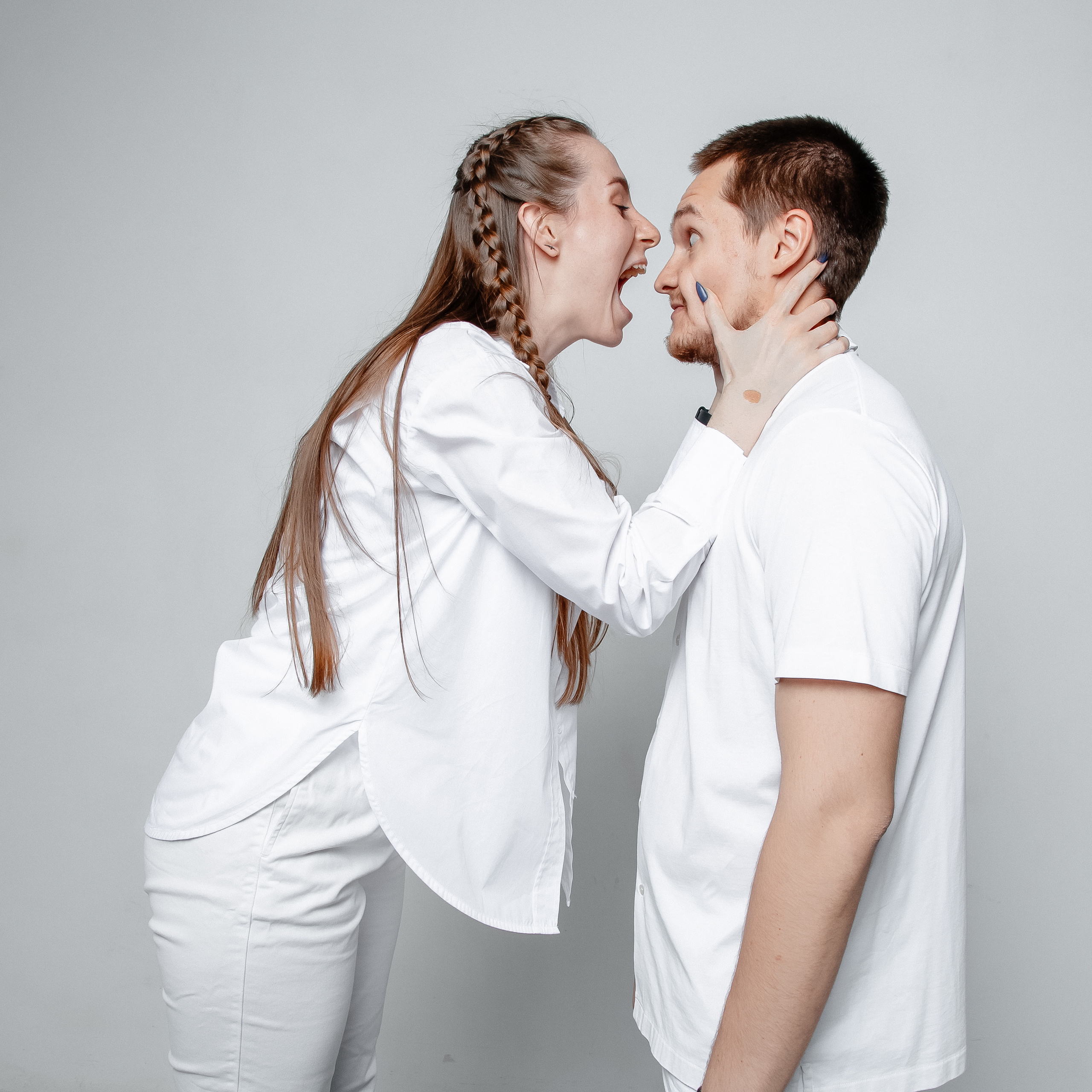 Современные школьные и выпускные альбомы в Москве и Подмосковье