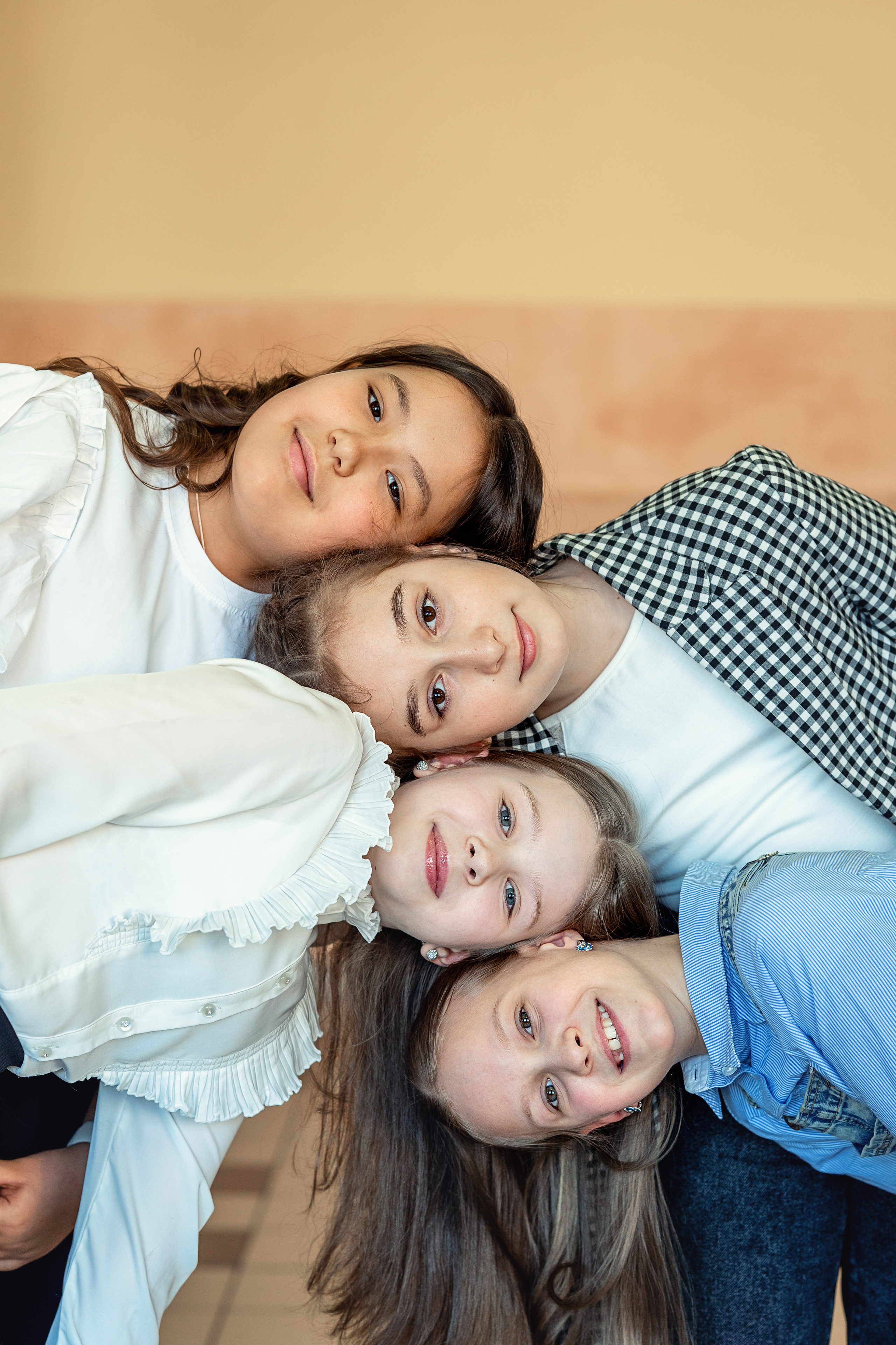 Выпускной школьный альбом фотограф детский сад москва. Современные школьные и выпускные альбомы в Москве и Подмосковье