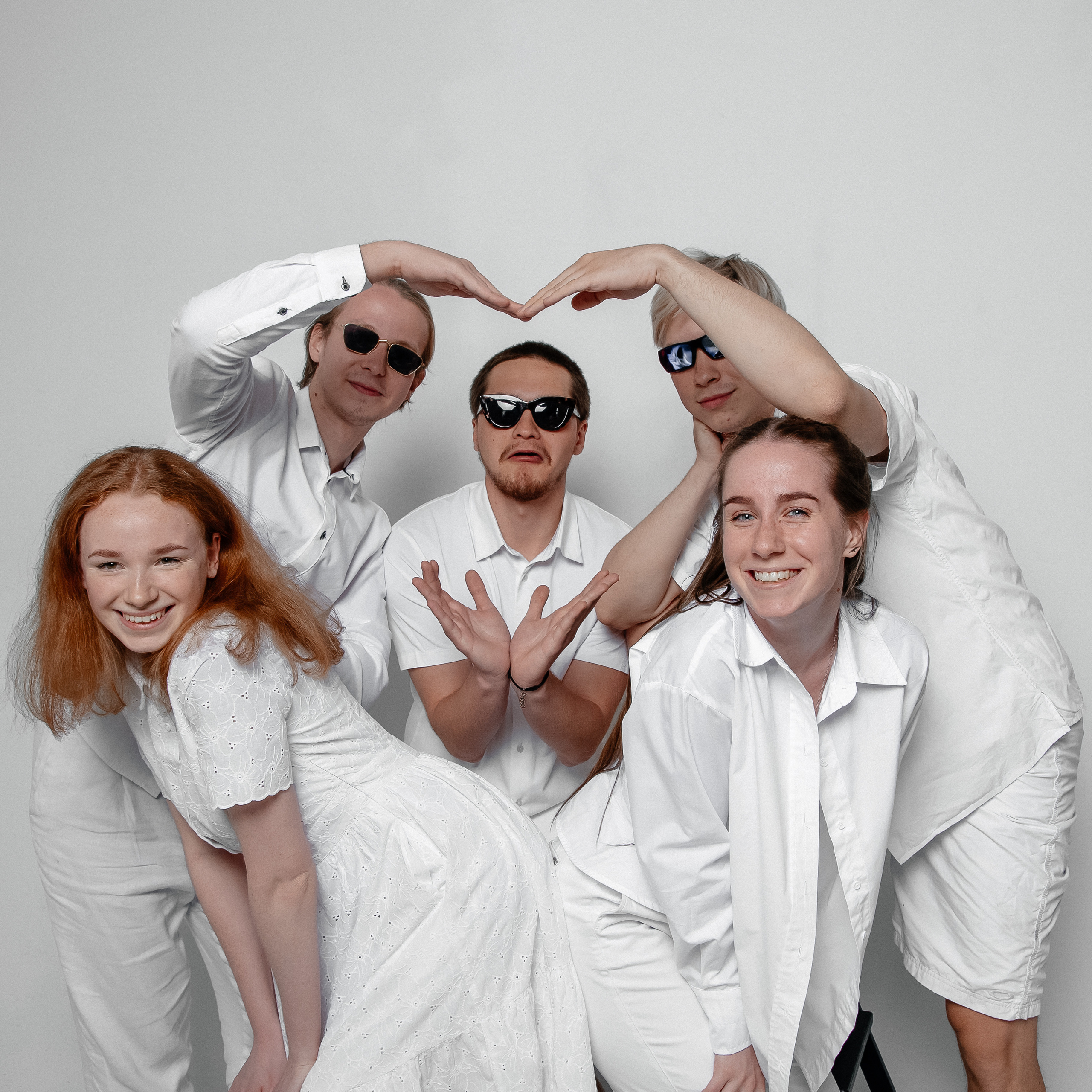 Современные школьные и выпускные альбомы в Москве и Подмосковье