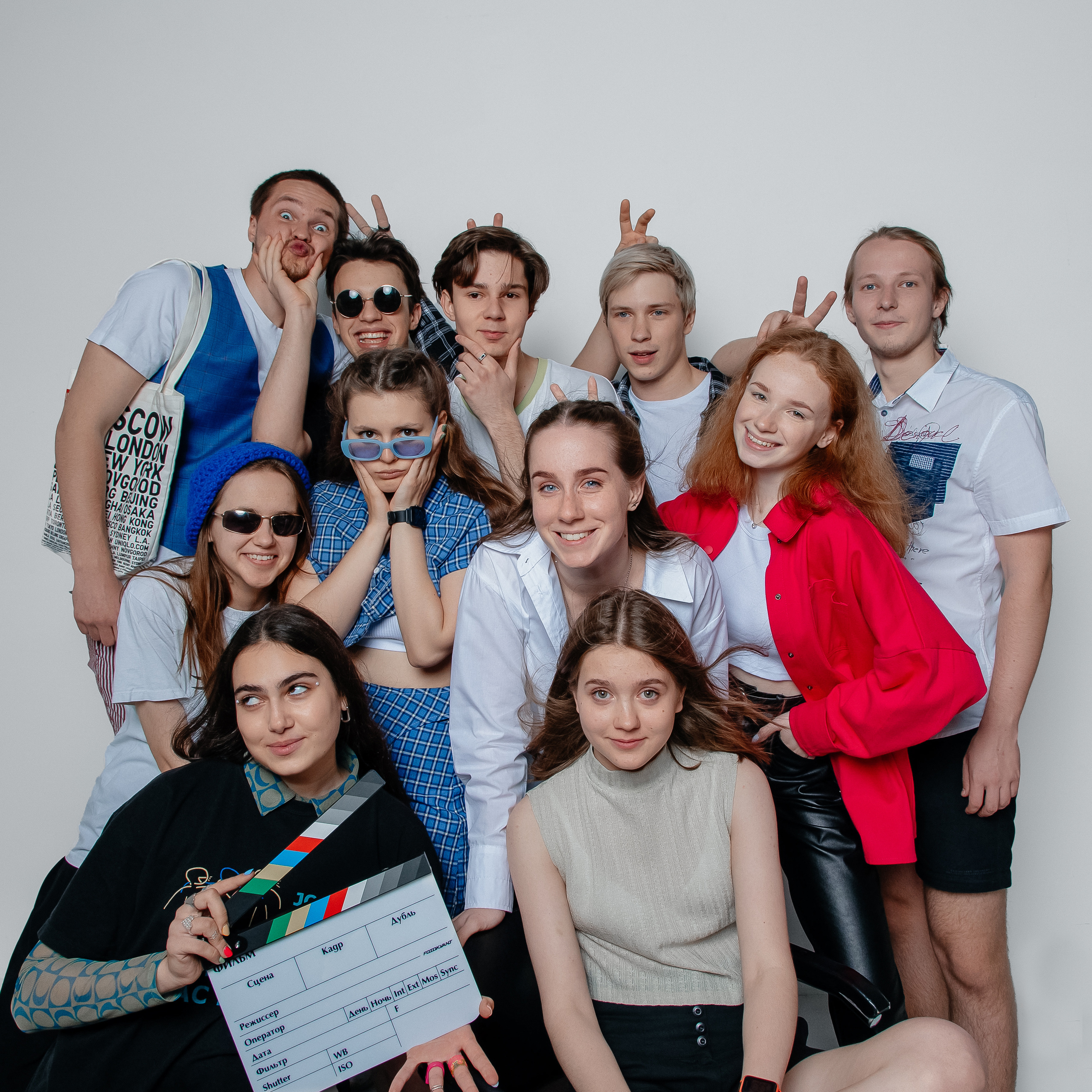 Выпускной школьный альбом фотограф детский сад москва. Современные школьные и выпускные альбомы в Москве и Подмосковье