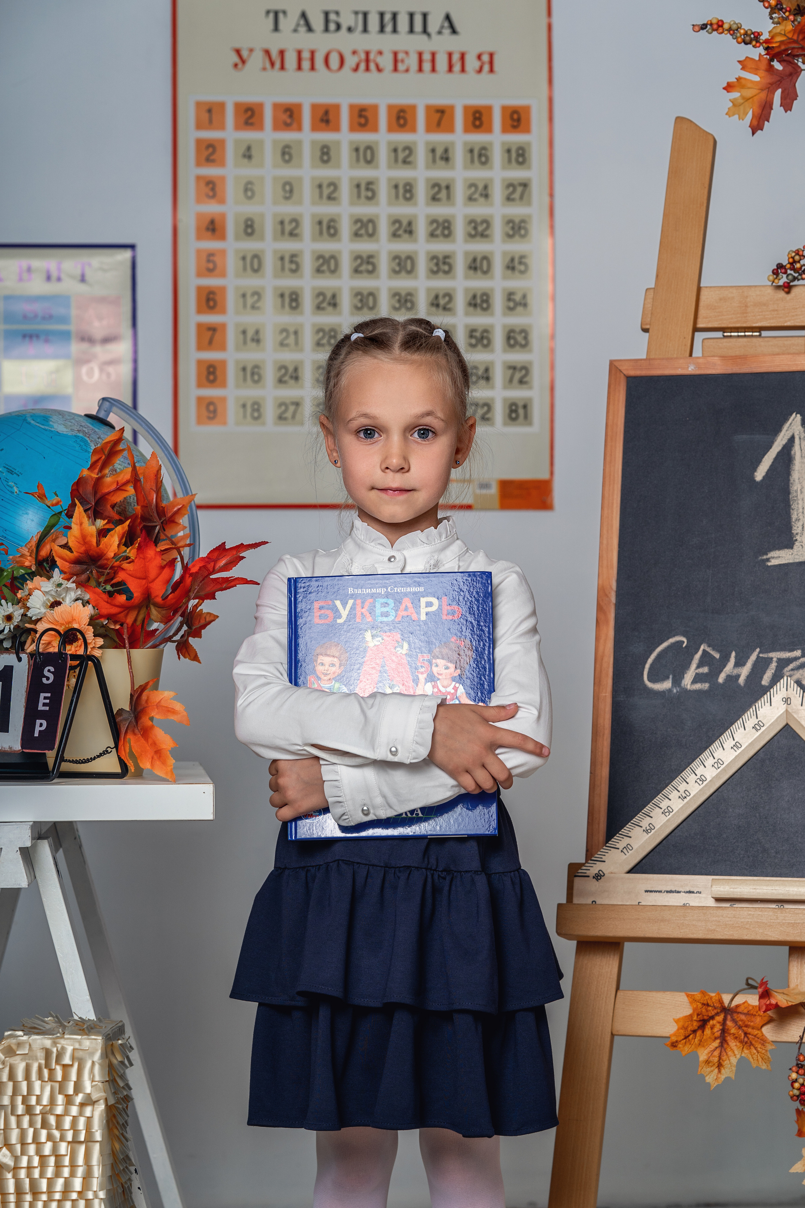 Современные школьные и выпускные альбомы в Москве и Подмосковье