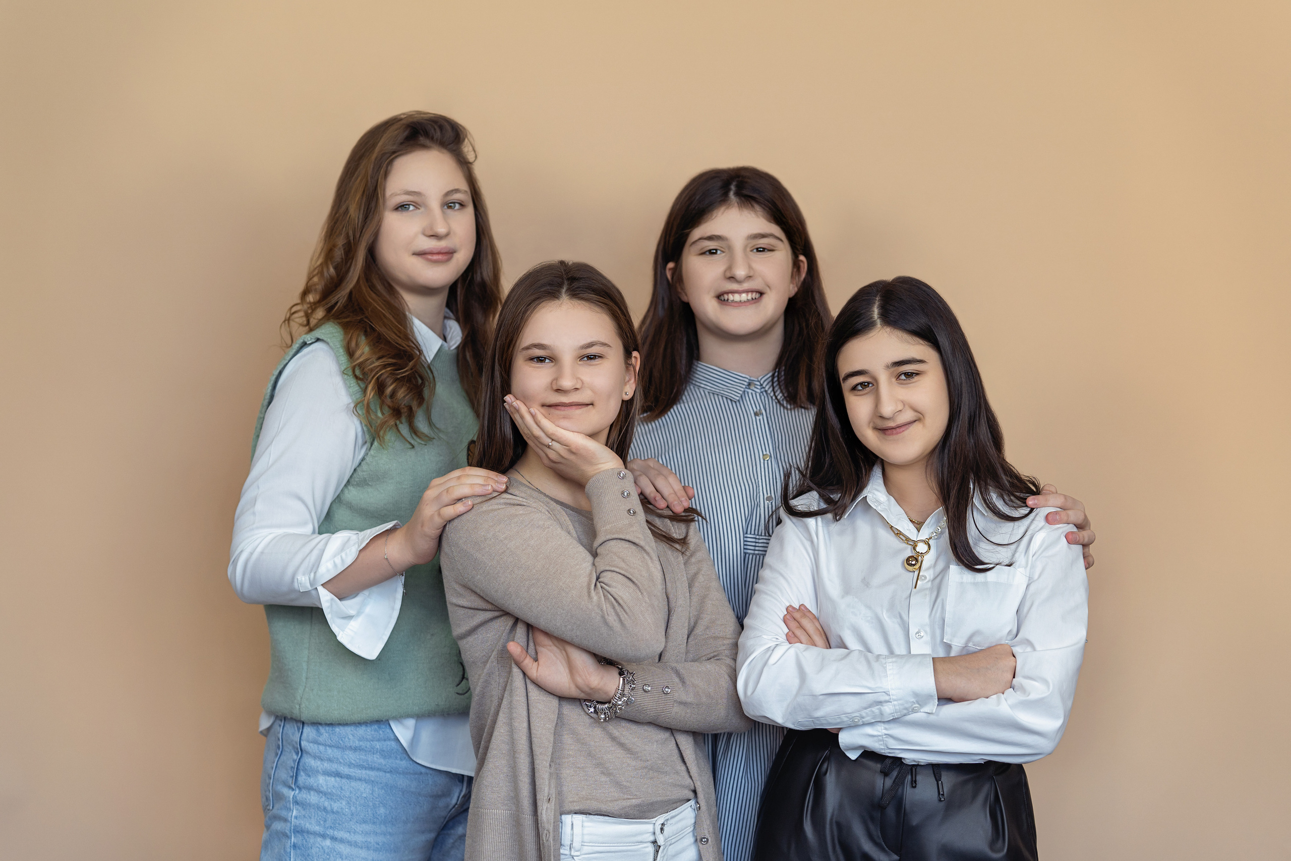 Выпускной школьный альбом фотограф детский сад москва. Современные школьные и выпускные альбомы в Москве и Подмосковье