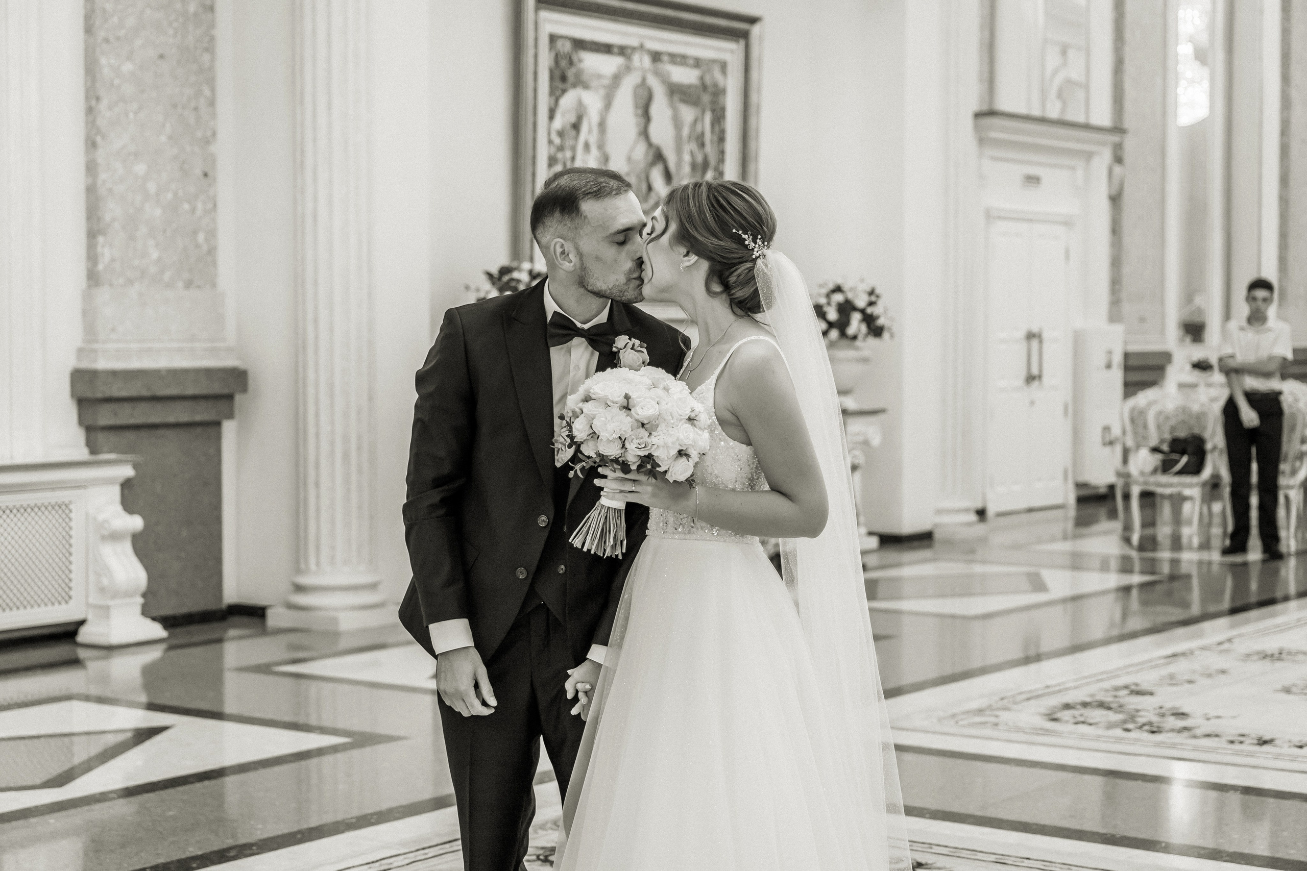 Свадебная прогулка Екатерины и Евгения. Свадебная фотография. Арина Рубах