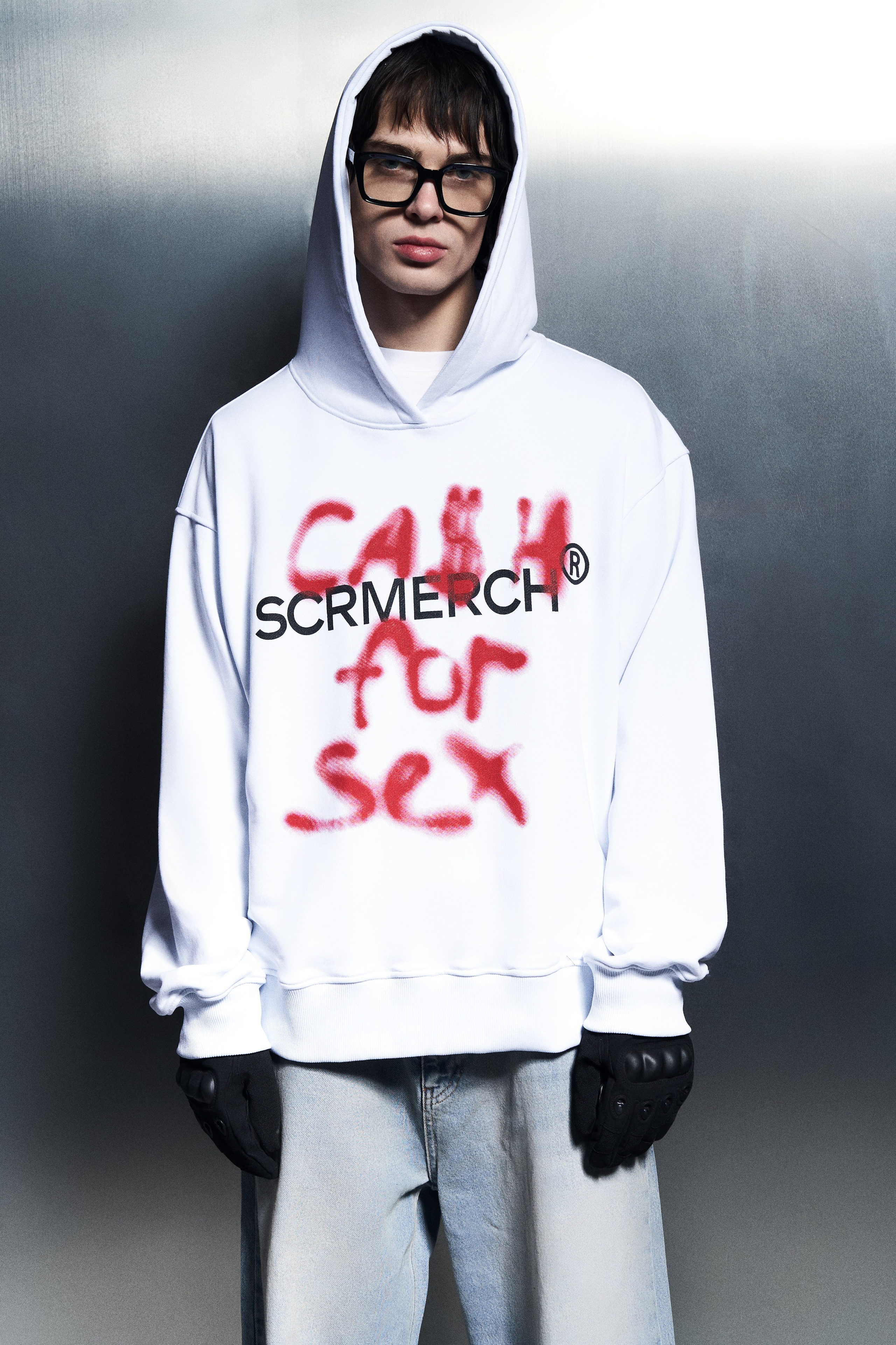 SCRMERCH — CLOSED DROP. DINIS MUSTAFIN | PHOTOGRAPHY