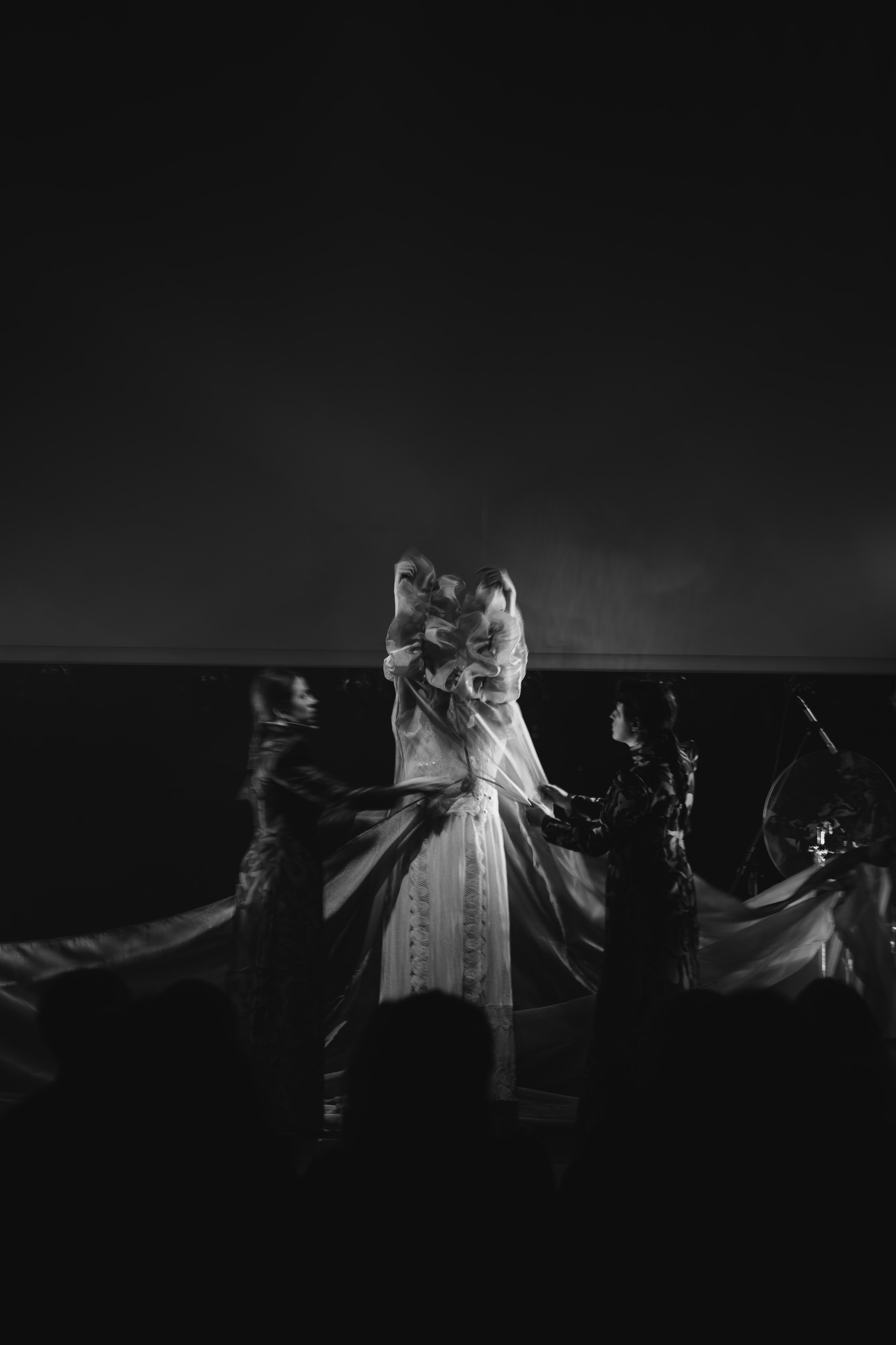 СЛОВО. Ансамбль «КОМОНЬ». @tomrus: Рустам Шагиморданов — фотограф