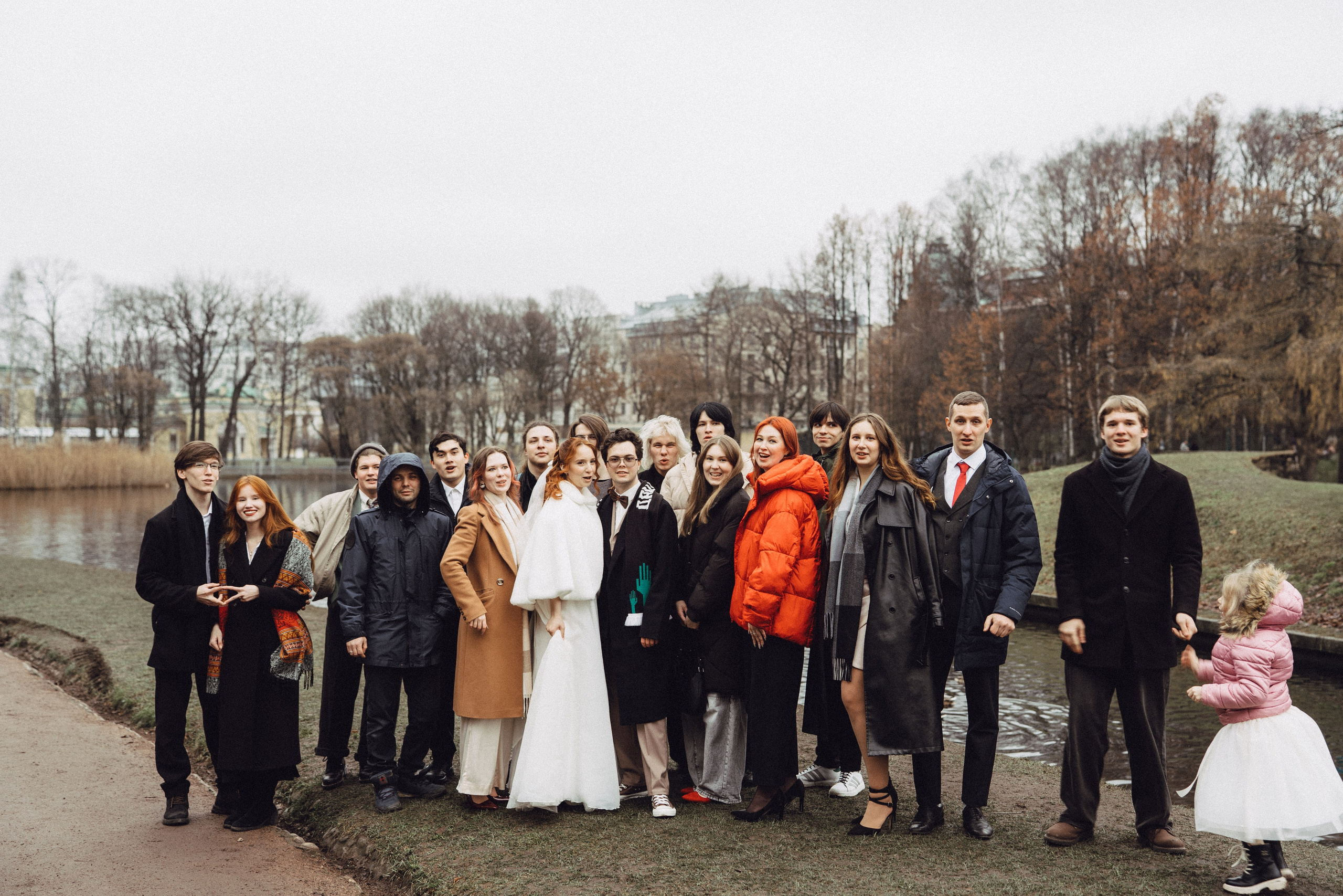 СВАДЕБНАЯ СЬЕМКА ВО ВТОРОМ ДВОРЦЕ С ГОСТЯМИ И ПРОГУЛКА В ТАВРИЧЕСКОМ САДУ. Профессиональный фотограф, Санкт-Петербург — Виктория Богомолова