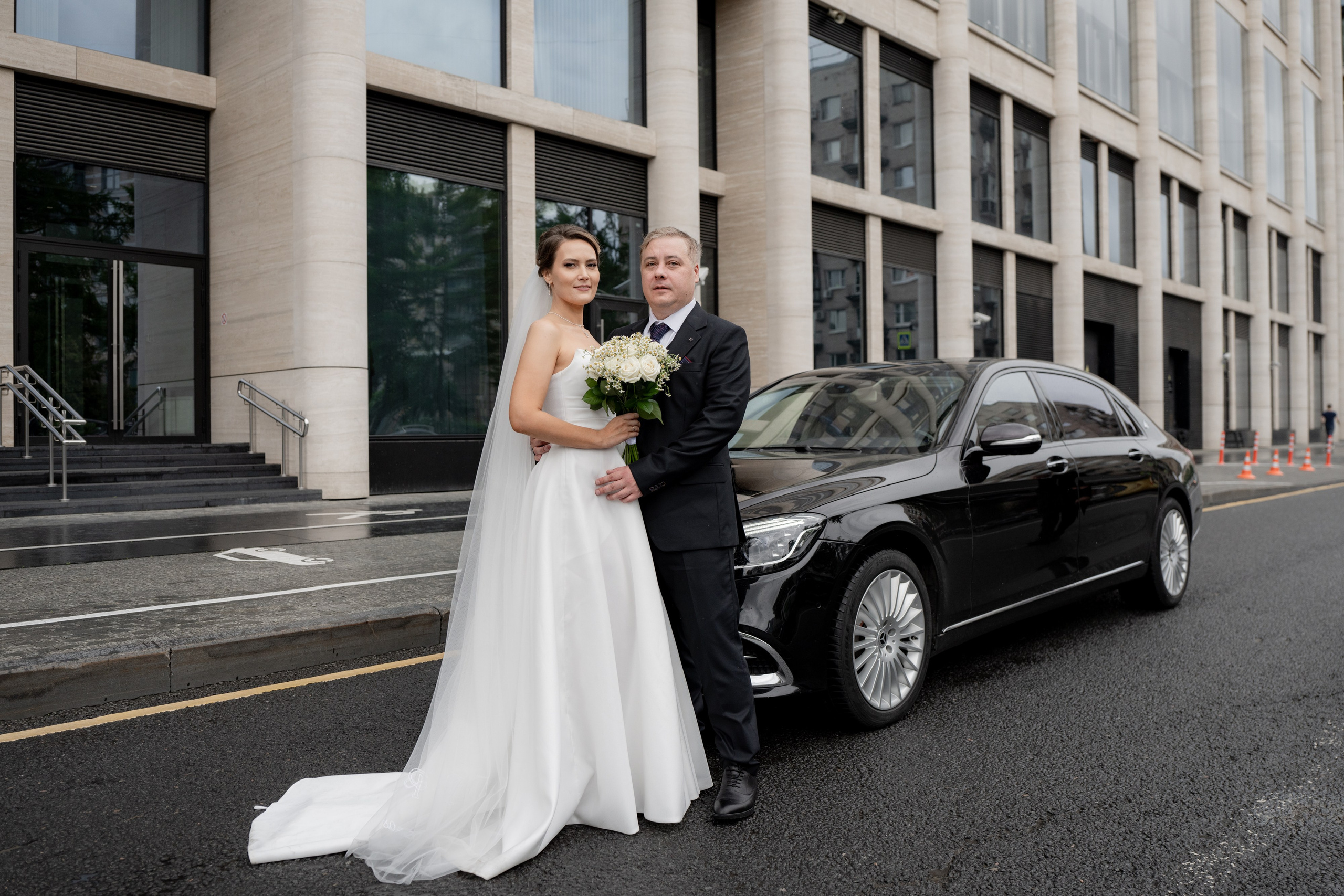 Красивые места для свадебной фотосессии летом в Санкт-Петербурге. Свадебный фотограф Александр Невский в Санкт-Петербурге