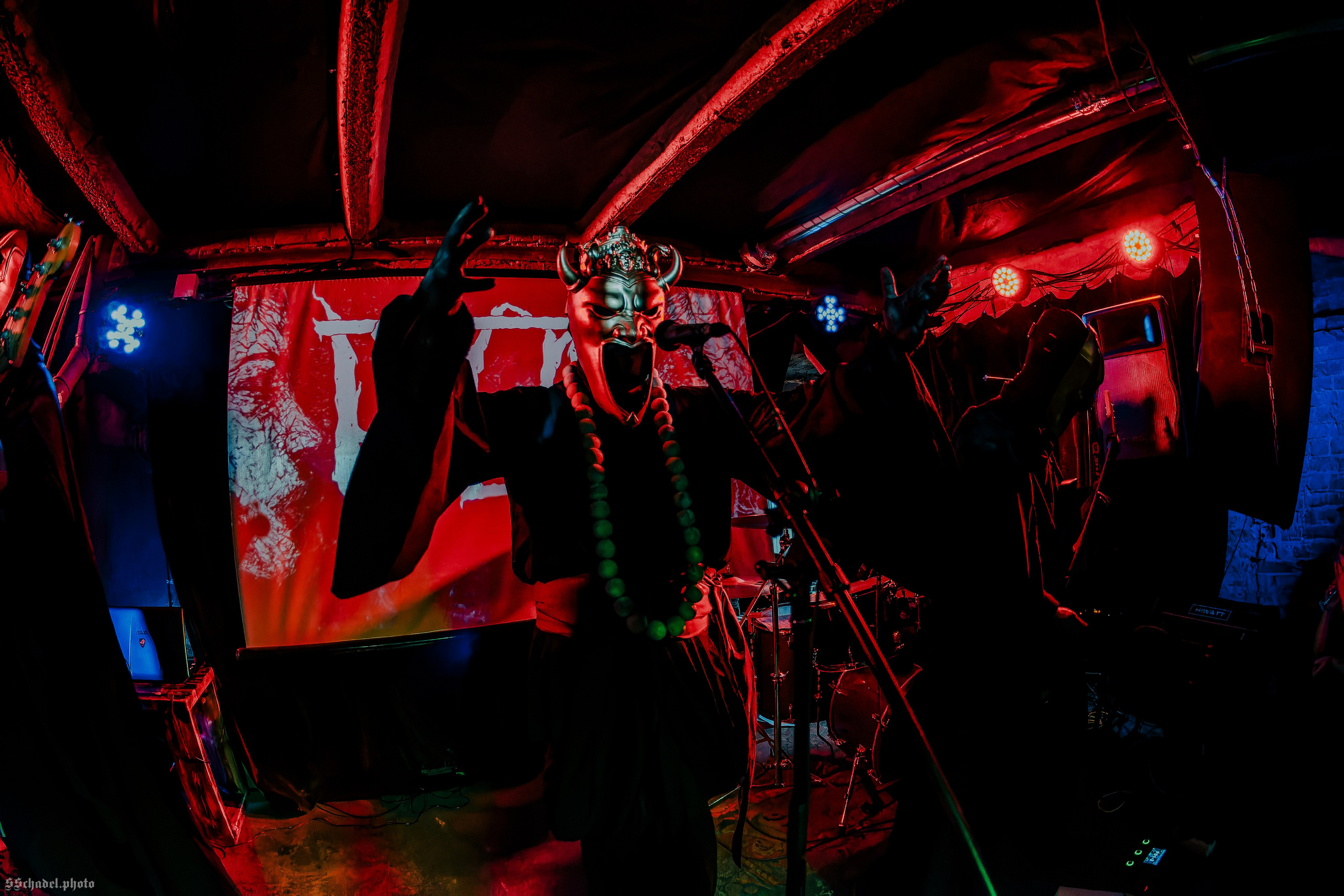 ILLA 21.06.26. We will make everything metal!