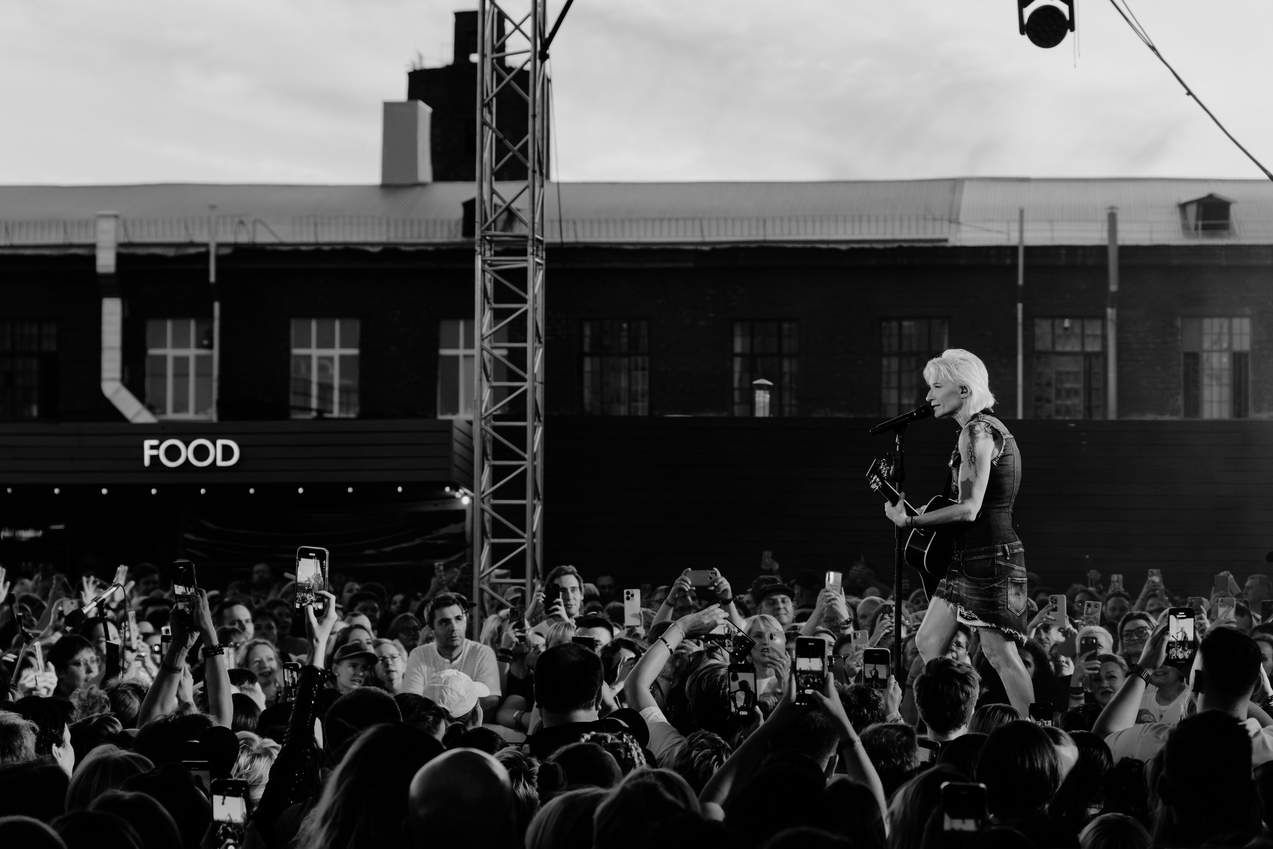 Концертные съемки. Фотограф и видеограф в Северной столице