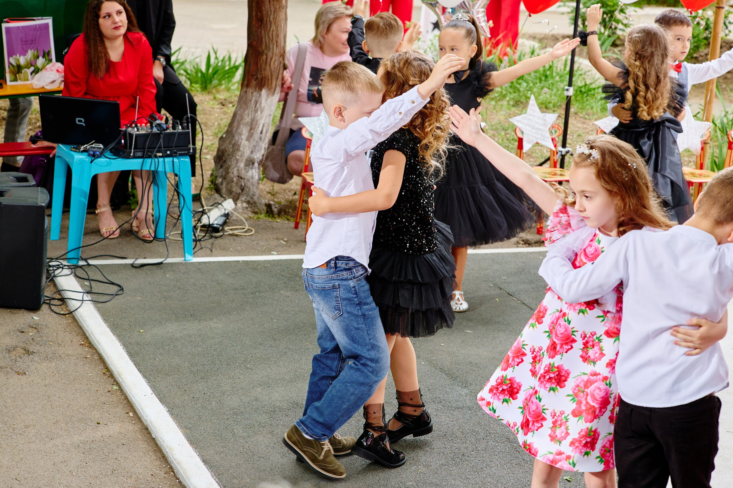 Выпускной 45 сад. Фотограф Выпускные альбомы Таганрог Сергей Коробченко