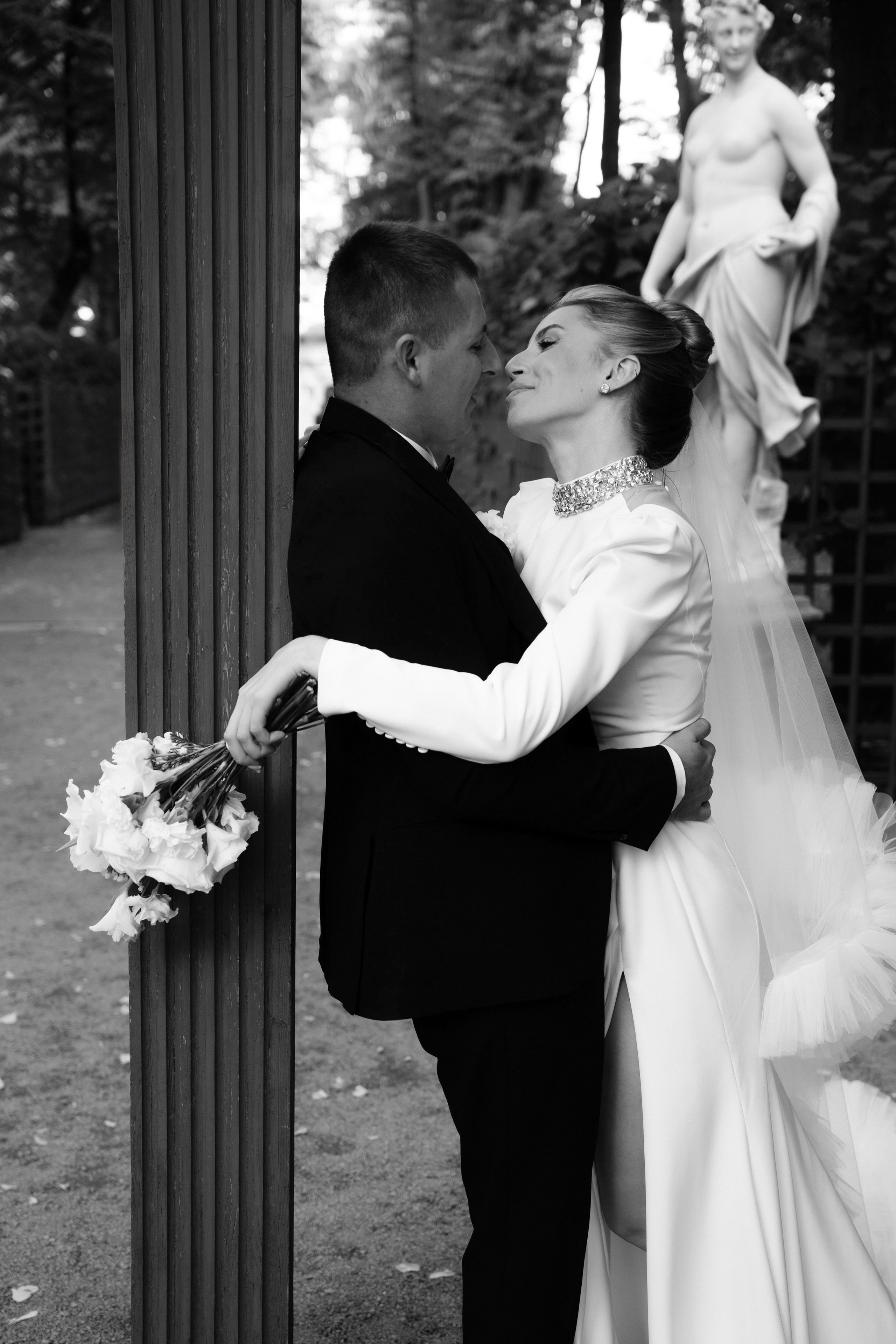 Однажды в летнем саду. Свадебный фотограф в Петербурге Таша Вайб