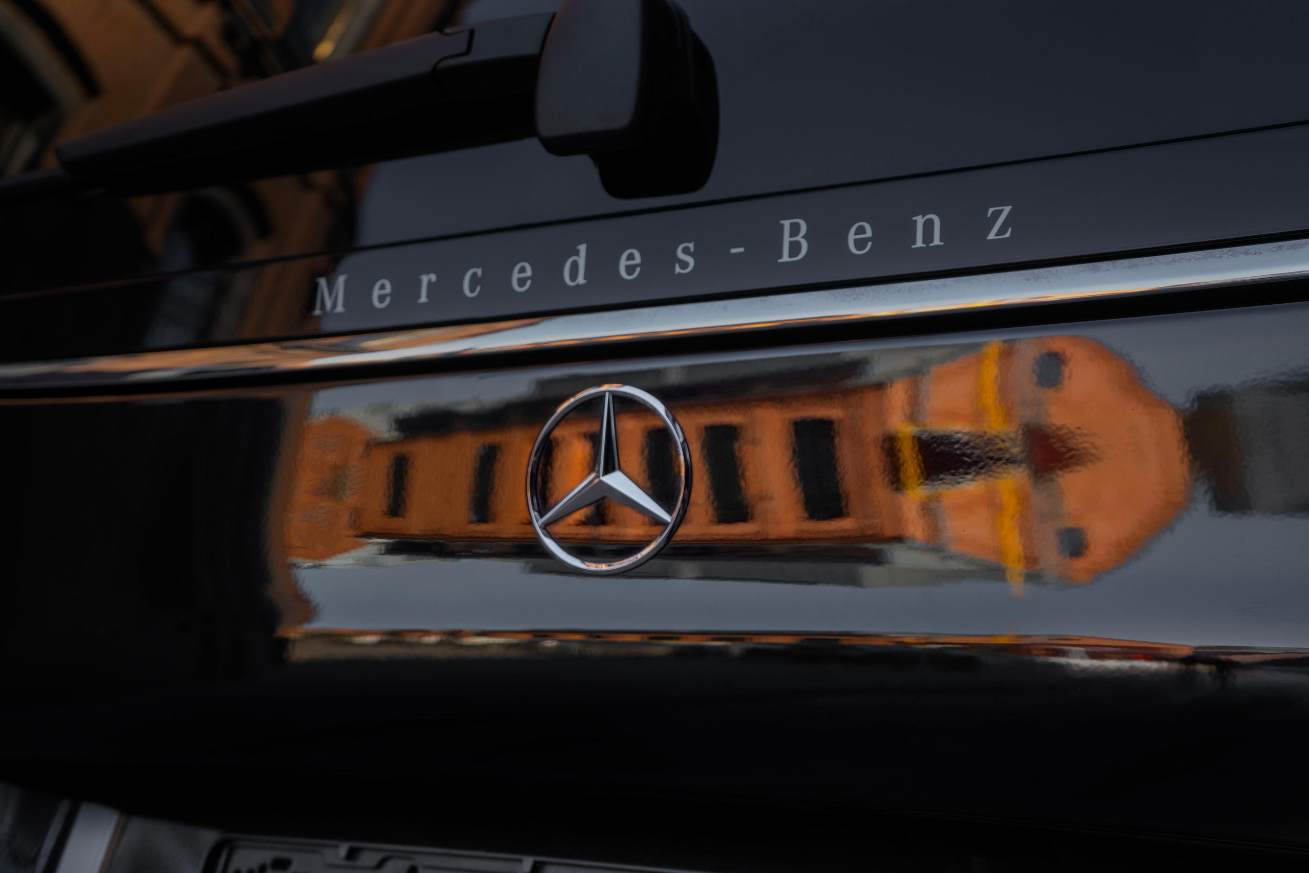 Mercedes-Benz V-class