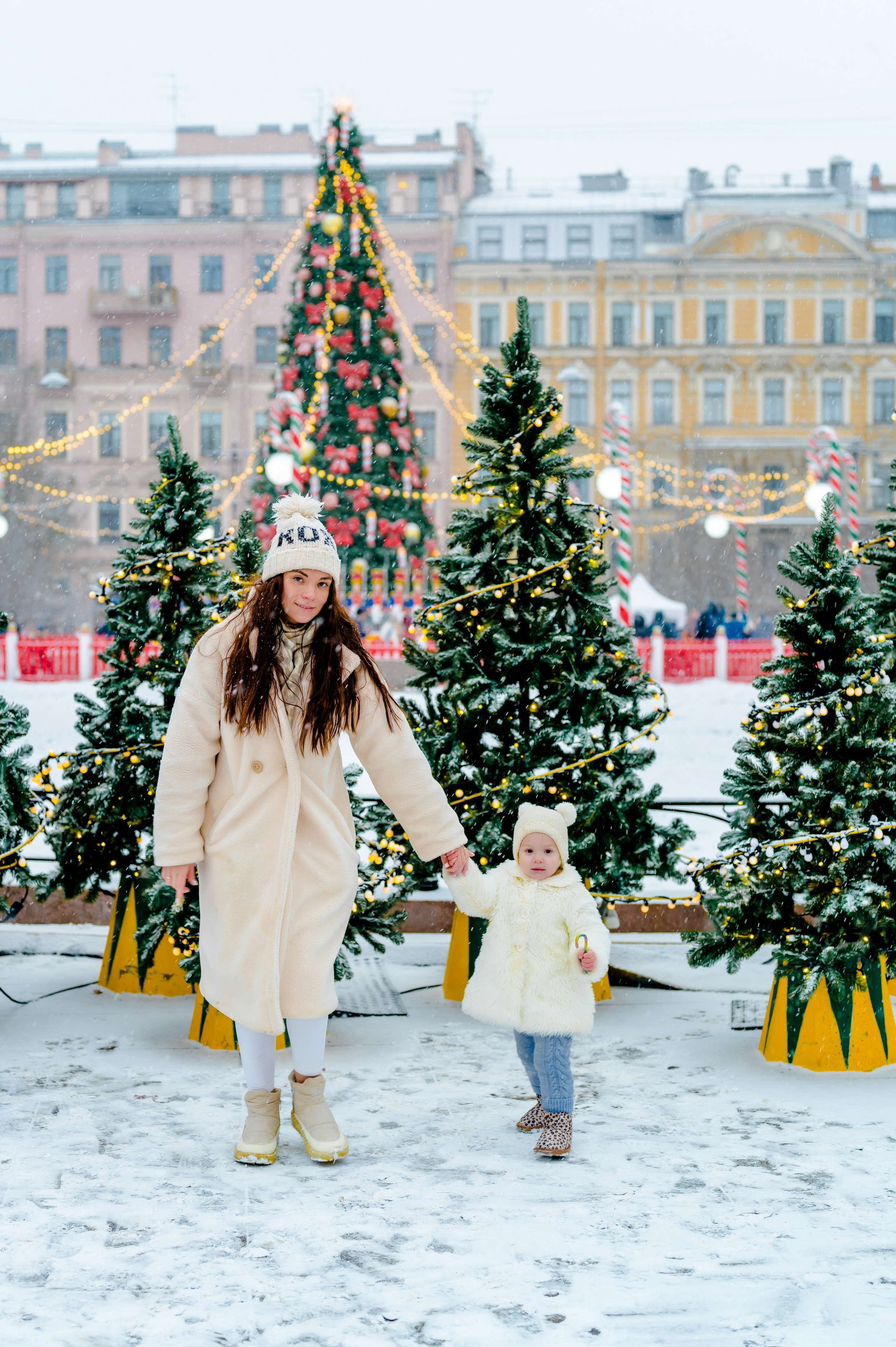 Новогодняя фотосессия на Манежной площади. Свадебный и семейный фотограф Евгения Кононова