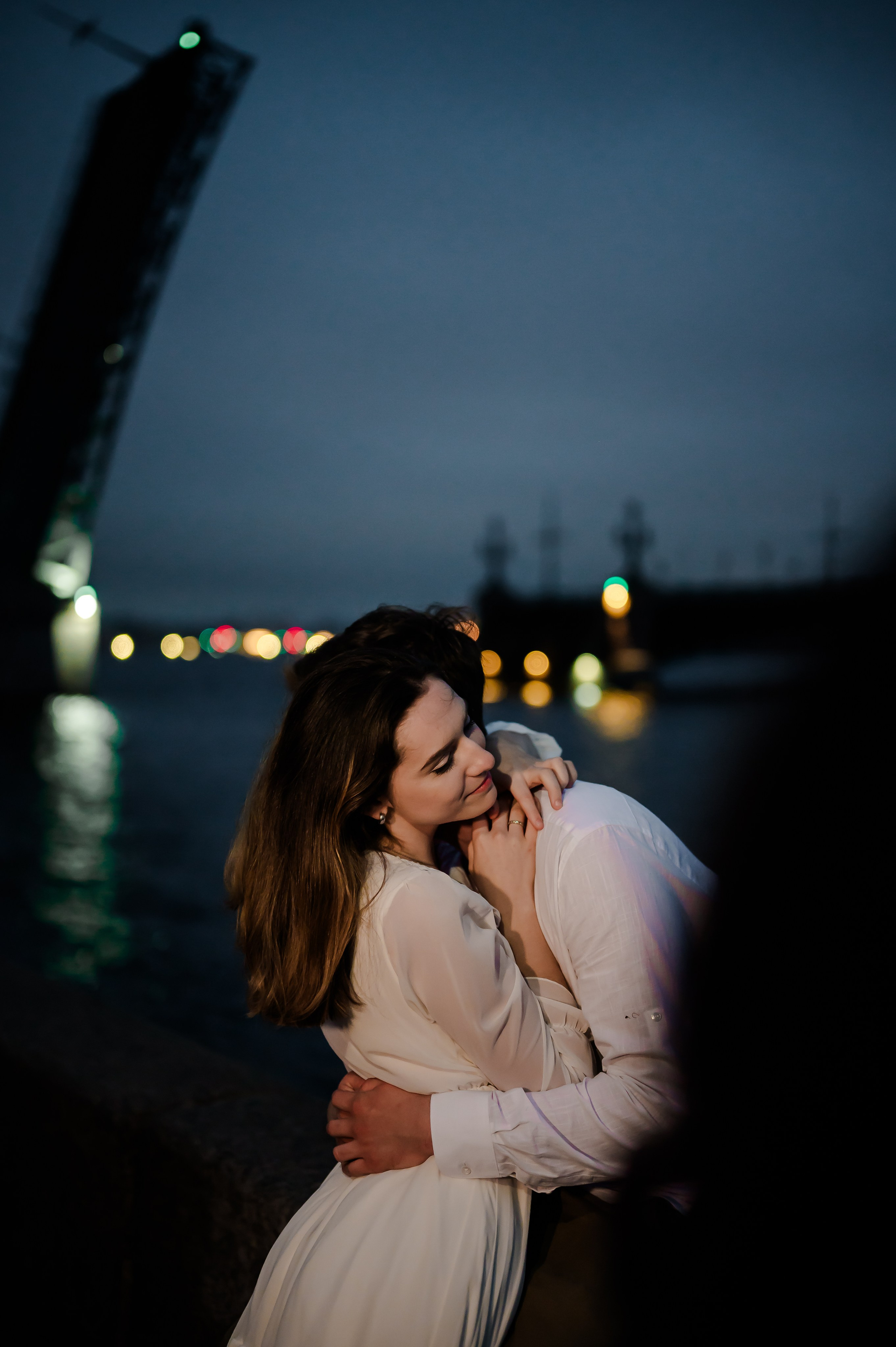 Лавстори на фоне мостов. Свадебный и семейный фотограф Евгения Кононова