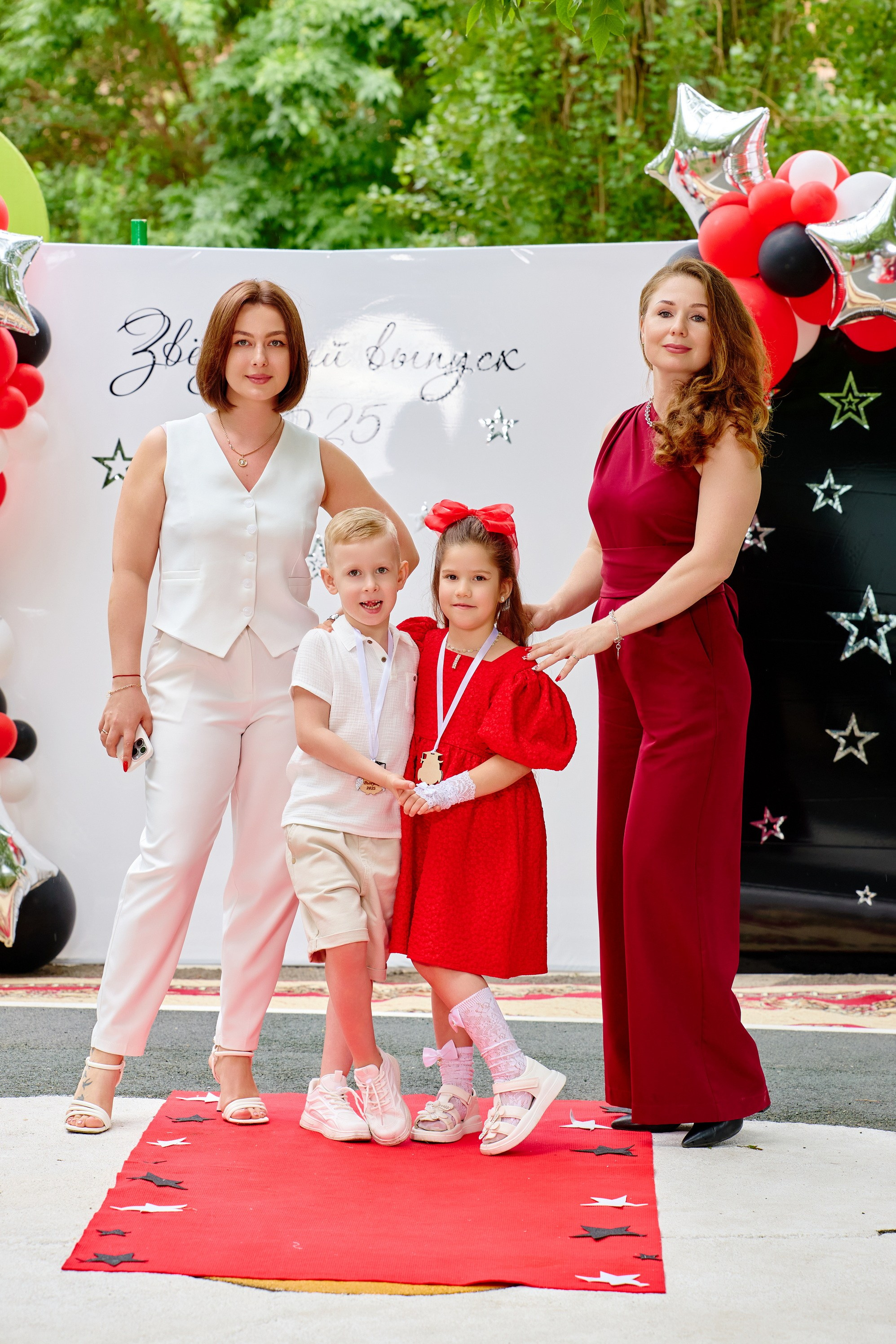 Выпускной 45 сад. Фотограф Выпускные альбомы Таганрог Сергей Коробченко