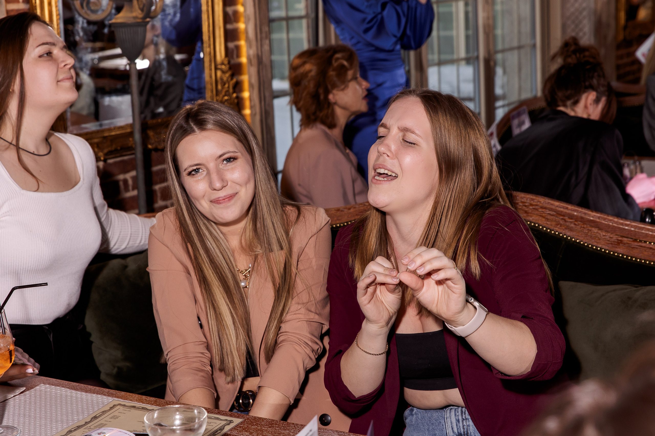 Караоке квиз-девичник. Свадебный и семейный фотограф в Челябинске Юлия Ишимова